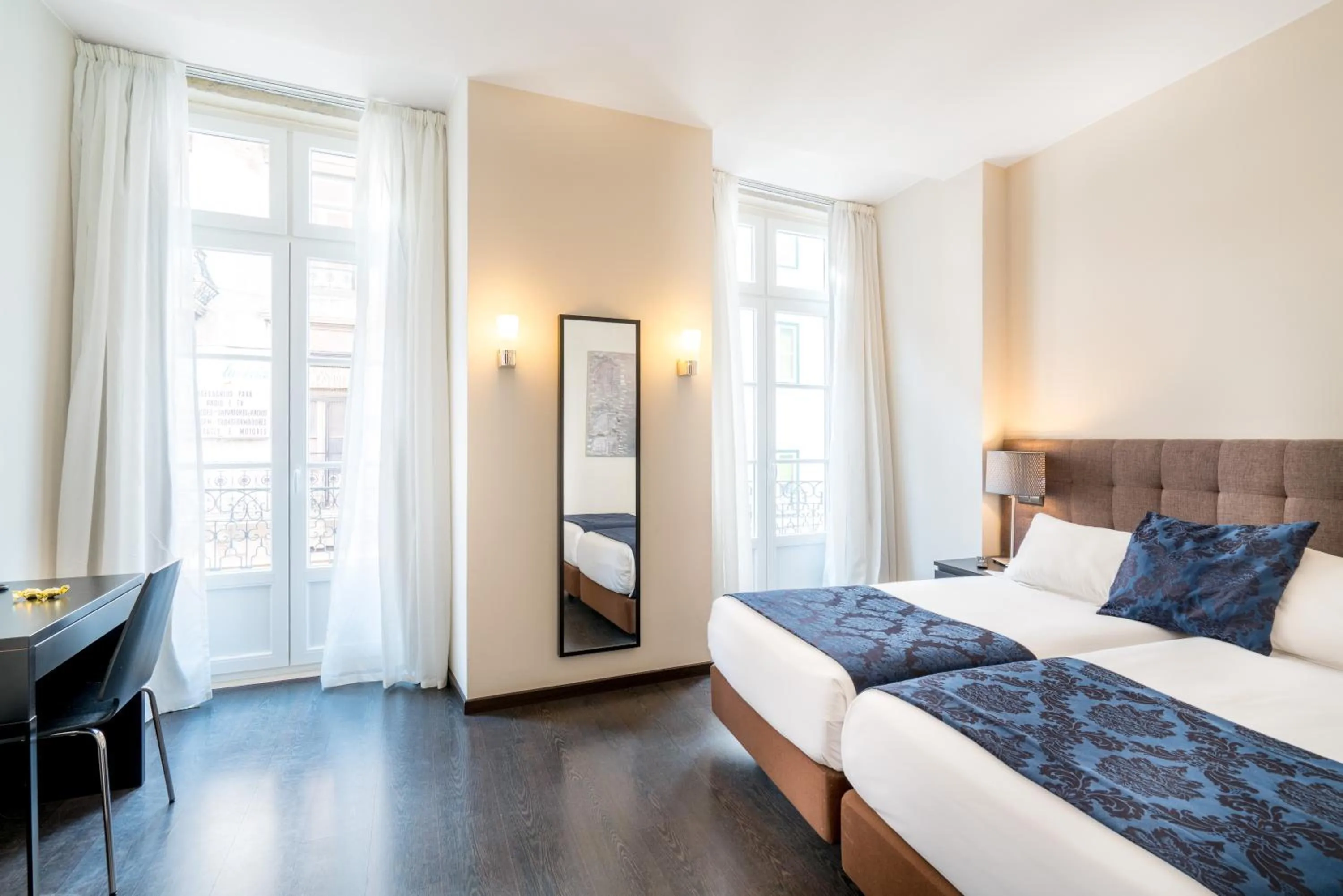 Bedroom, Bed in Rossio Garden Hotel