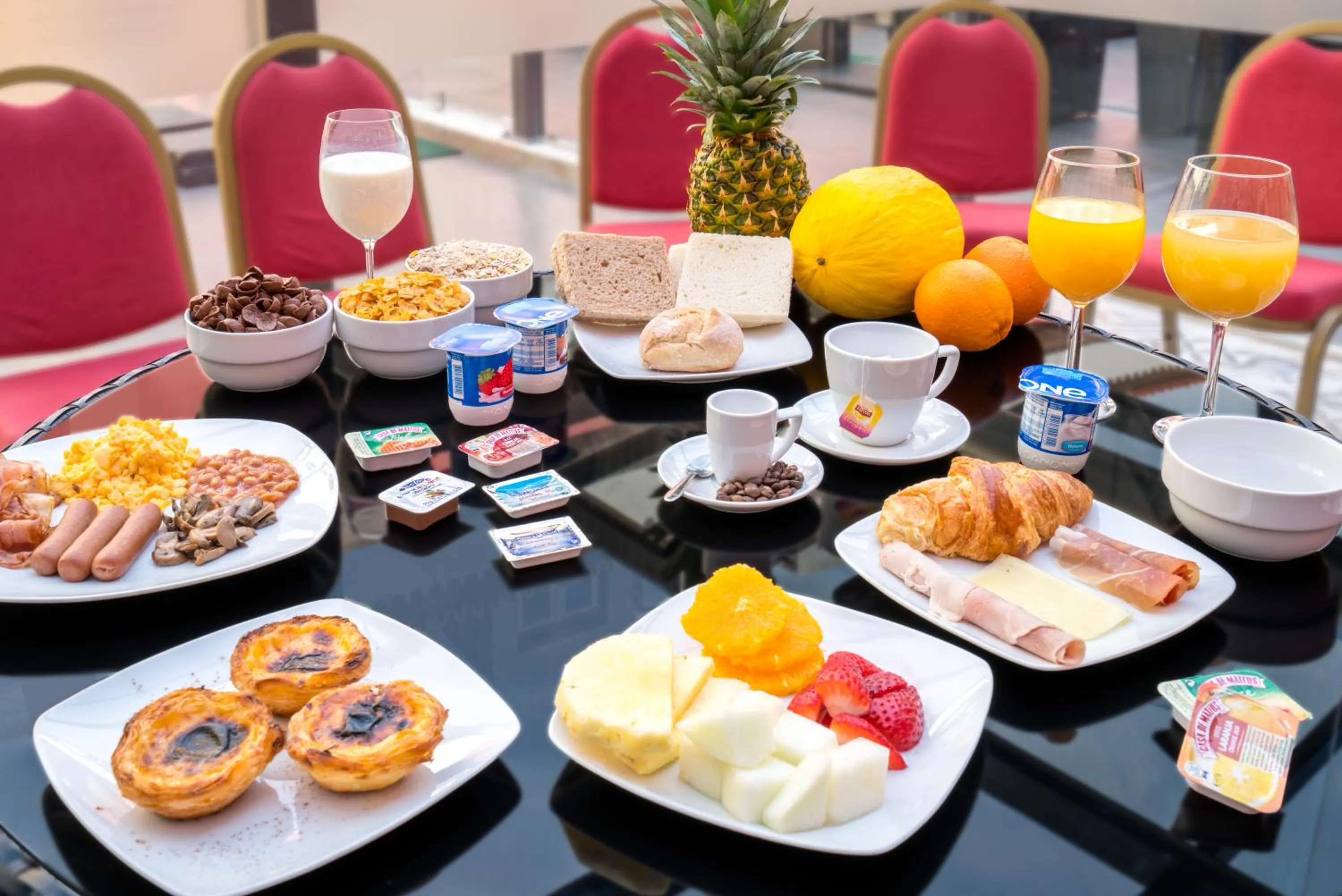 Buffet breakfast in Rossio Garden Hotel