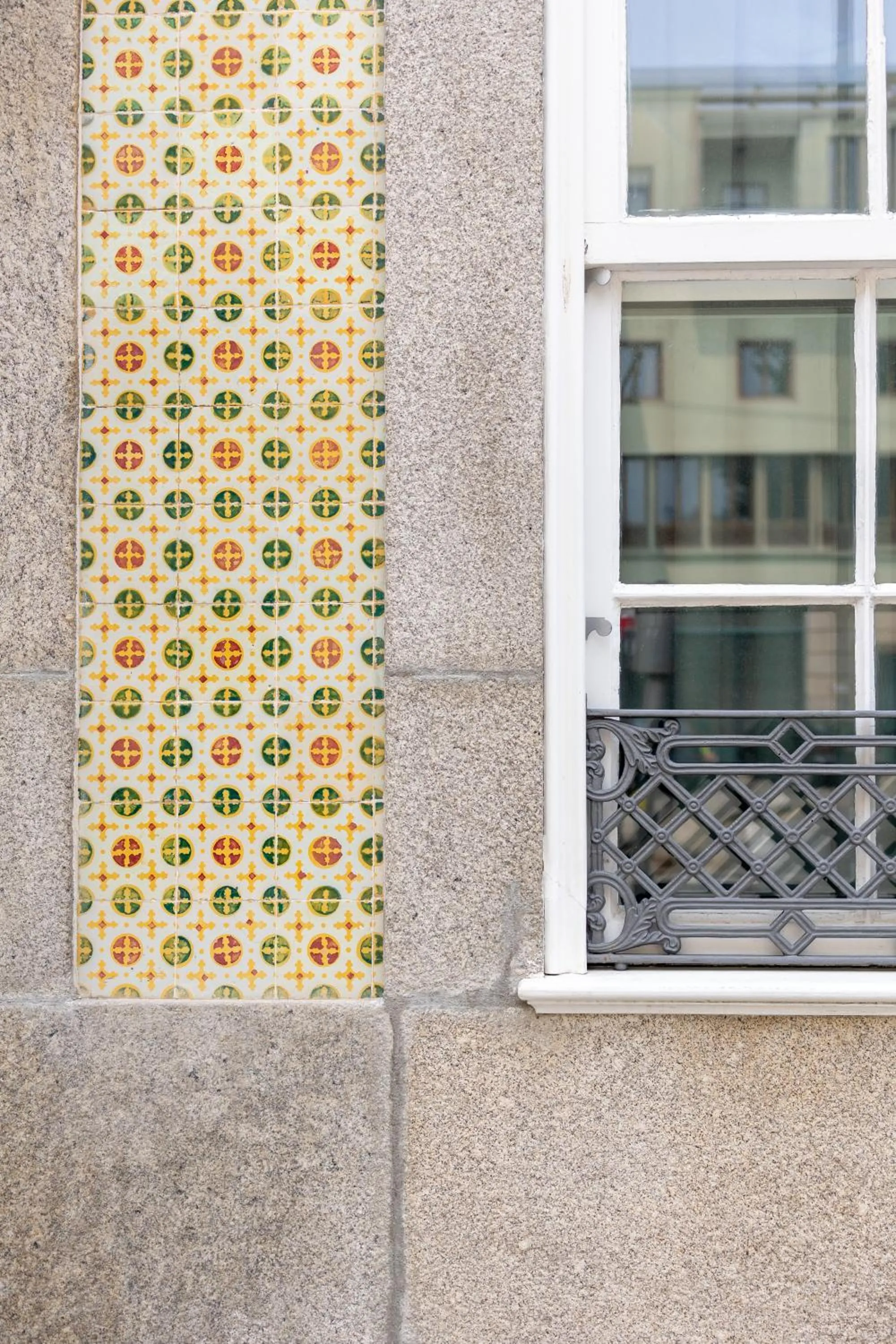 Property building in Maison Bleue