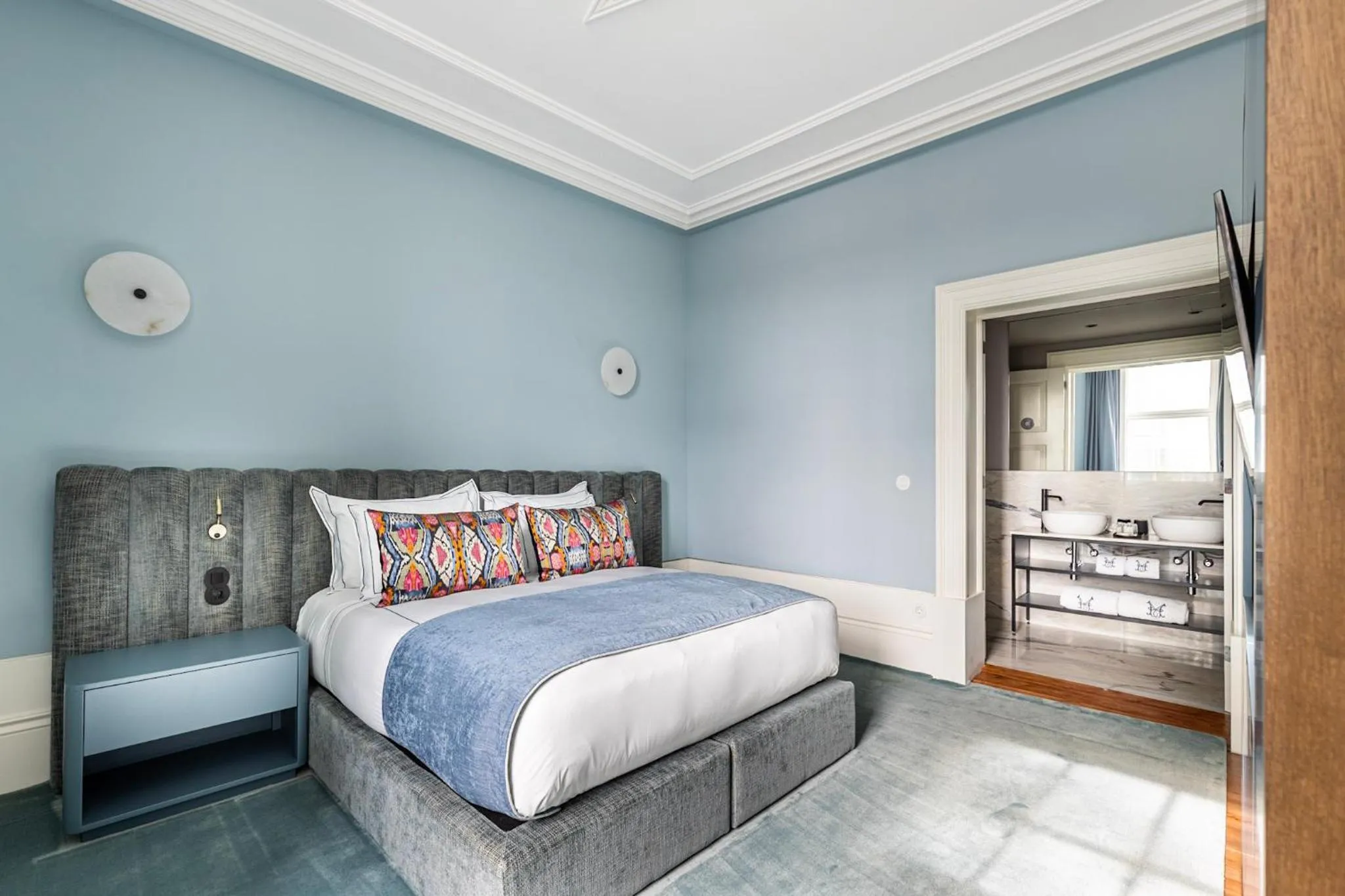 Bedroom in Maison Bleue