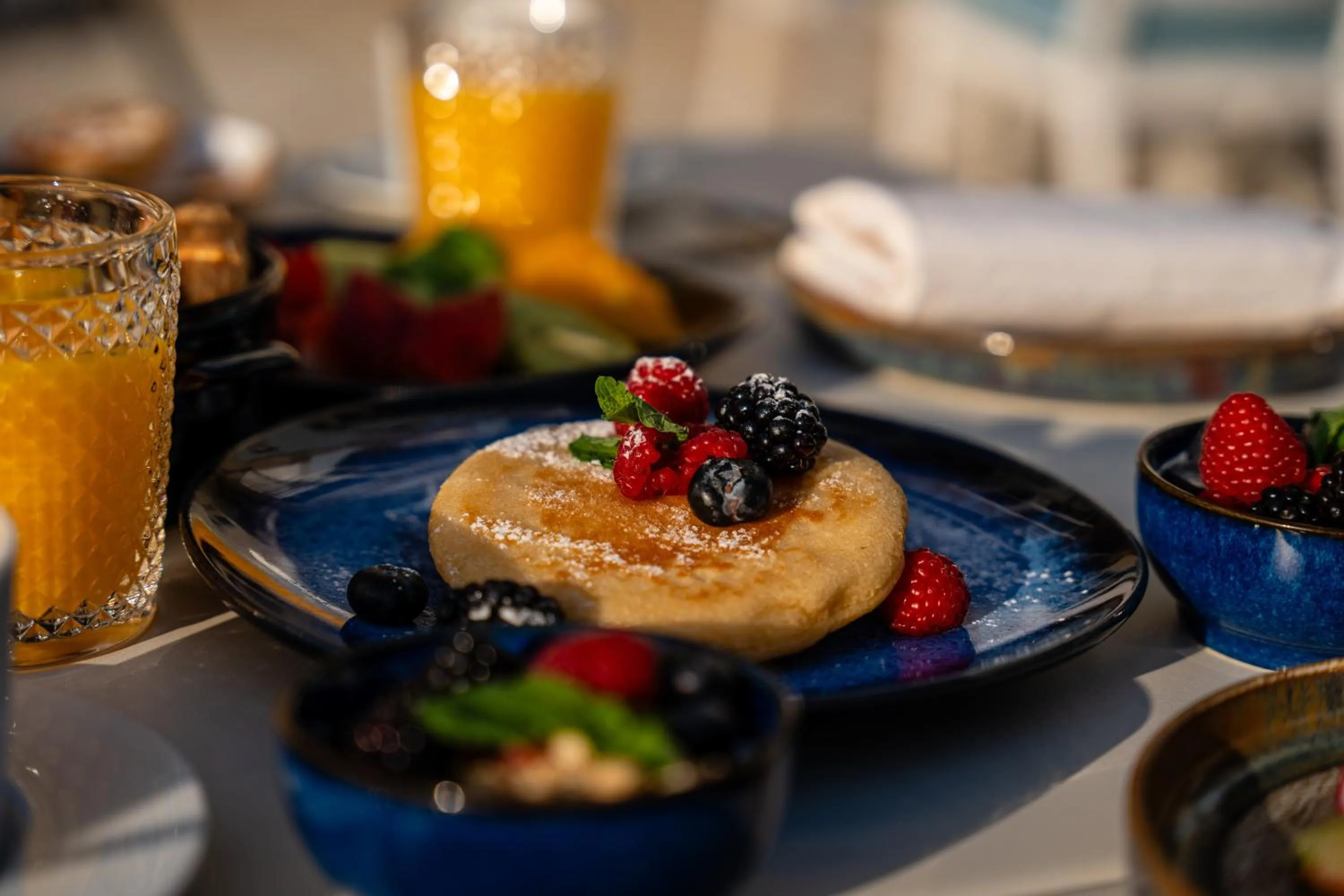 Breakfast in Maison Bleue