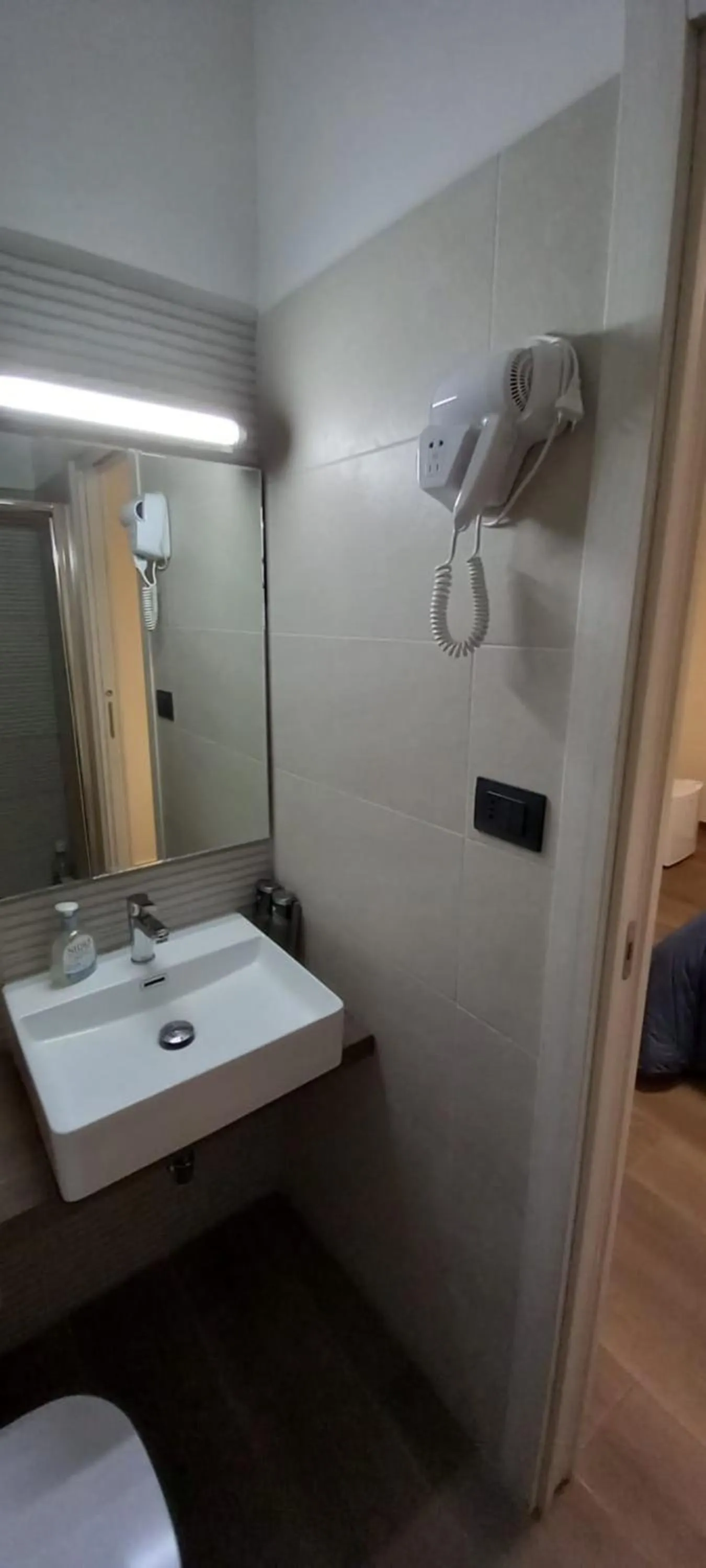 Bathroom in B&B Omnia Scilla