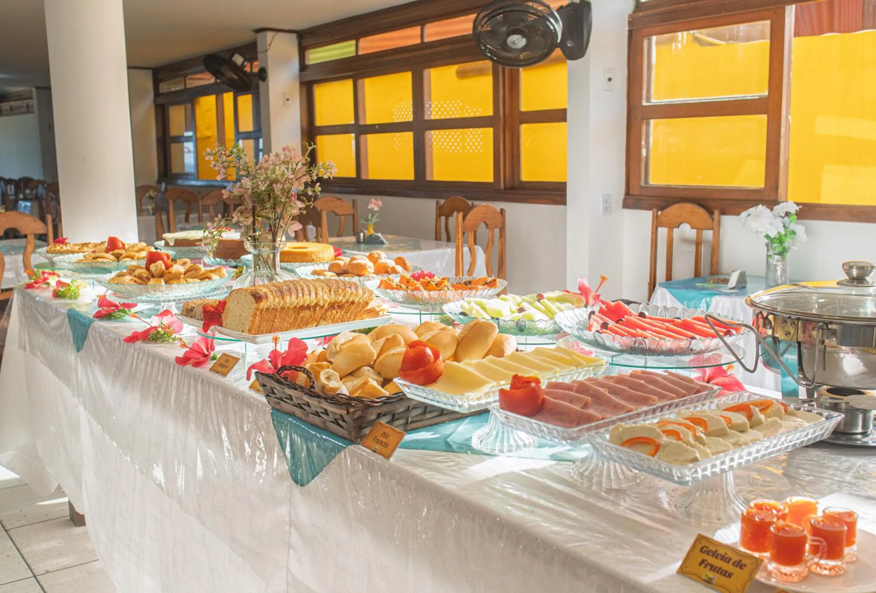 Breakfast in Brisa do Caitá Praia Hotel