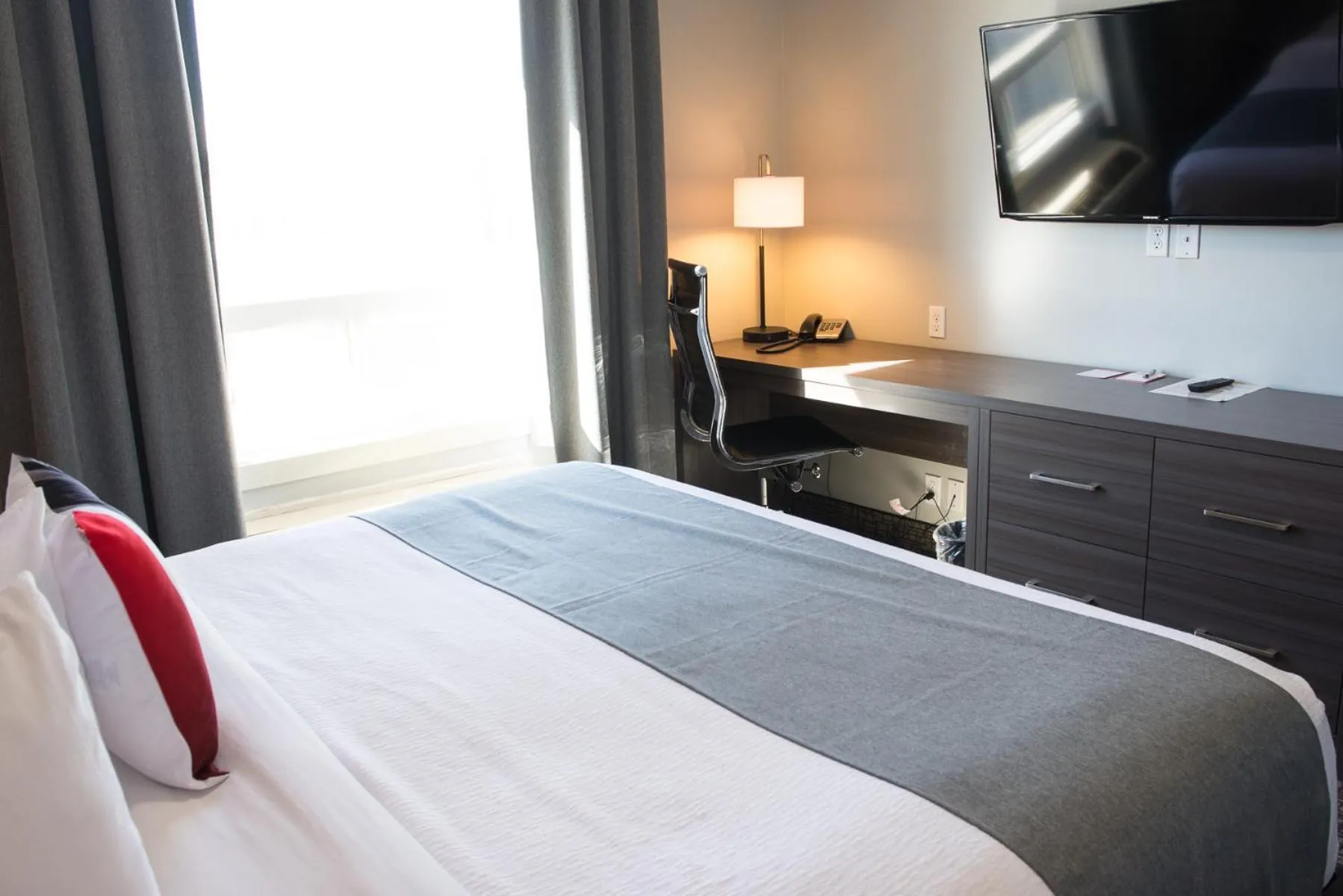 Bed in Kanata Whitecourt