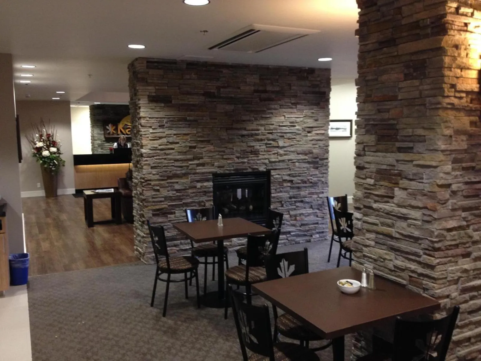 Restaurant/places to eat in Kanata Whitecourt