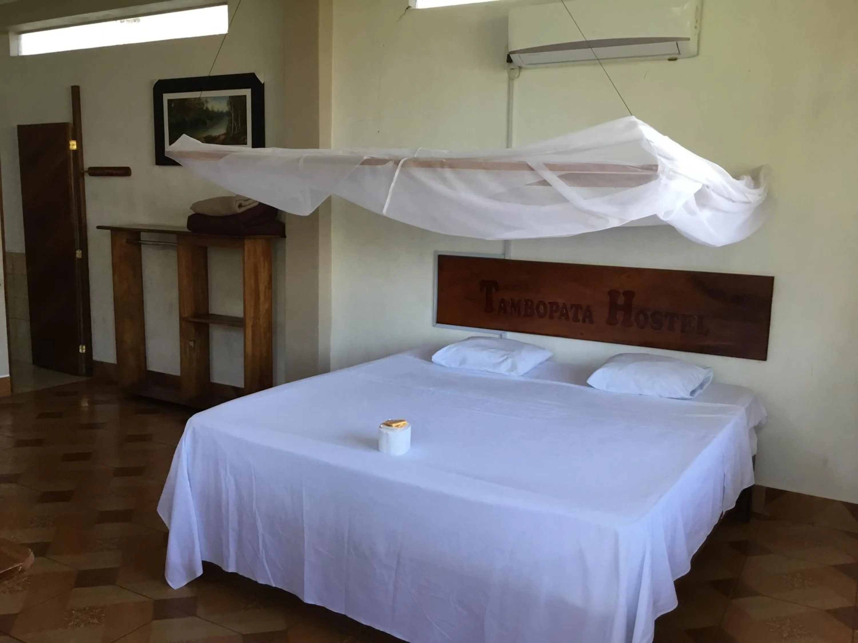 Photo of the whole room, Bed in Tambopata Hostel