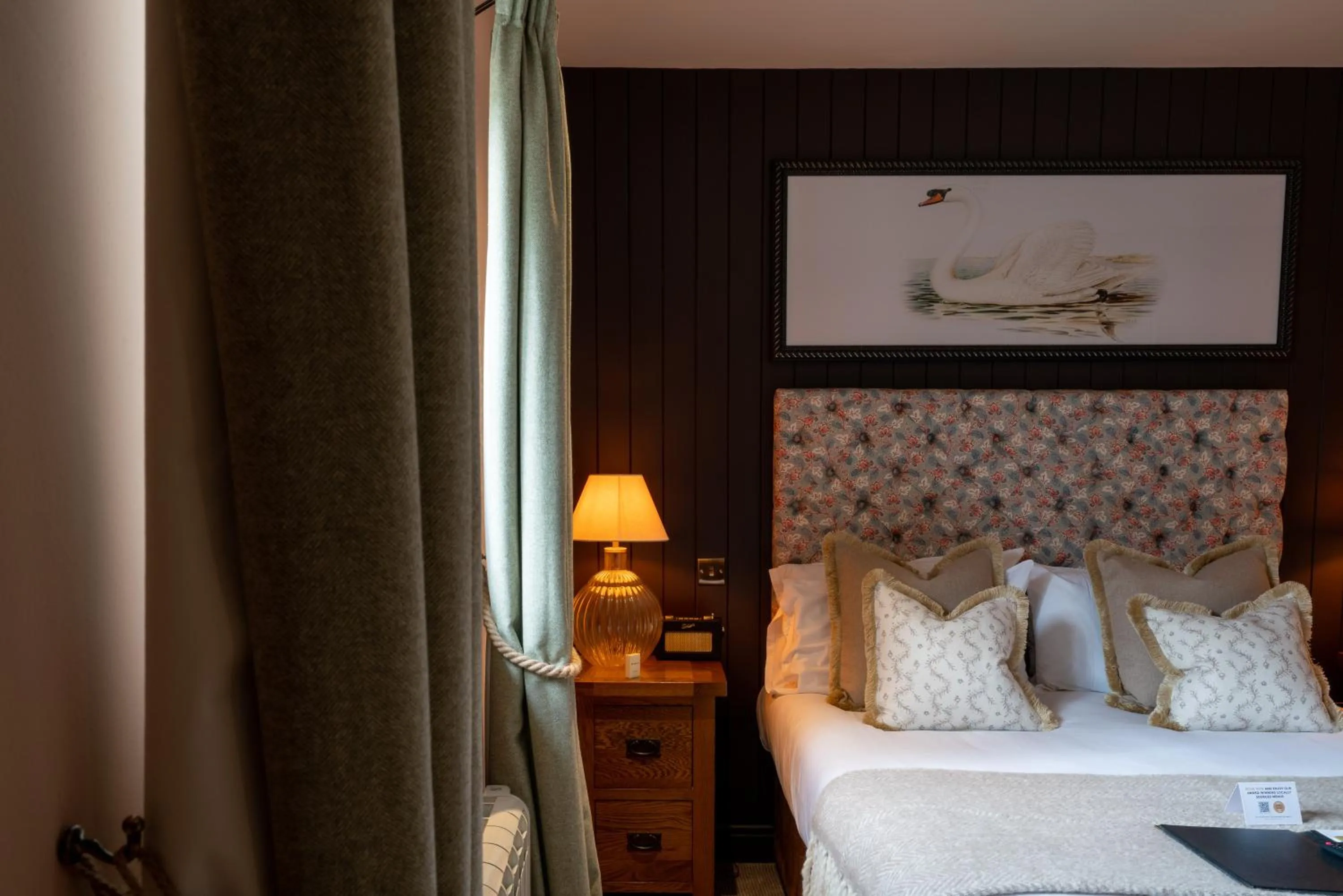 Bed in Crown Inn at Tolldown