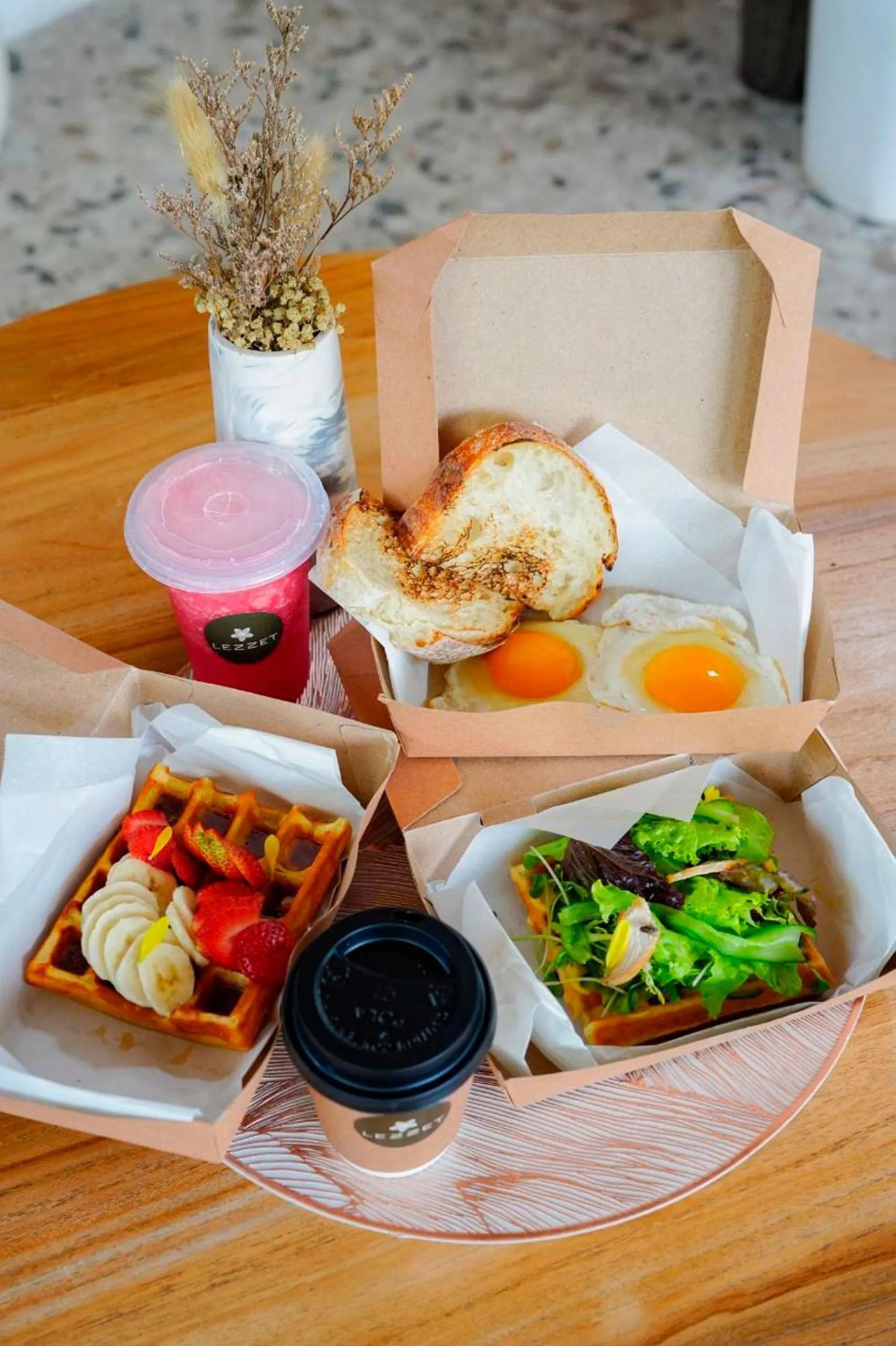 Food in Nyaman Villas by EVDEkimi - Romantic escape among rice fields with Pool, Terrace - Long stay extras