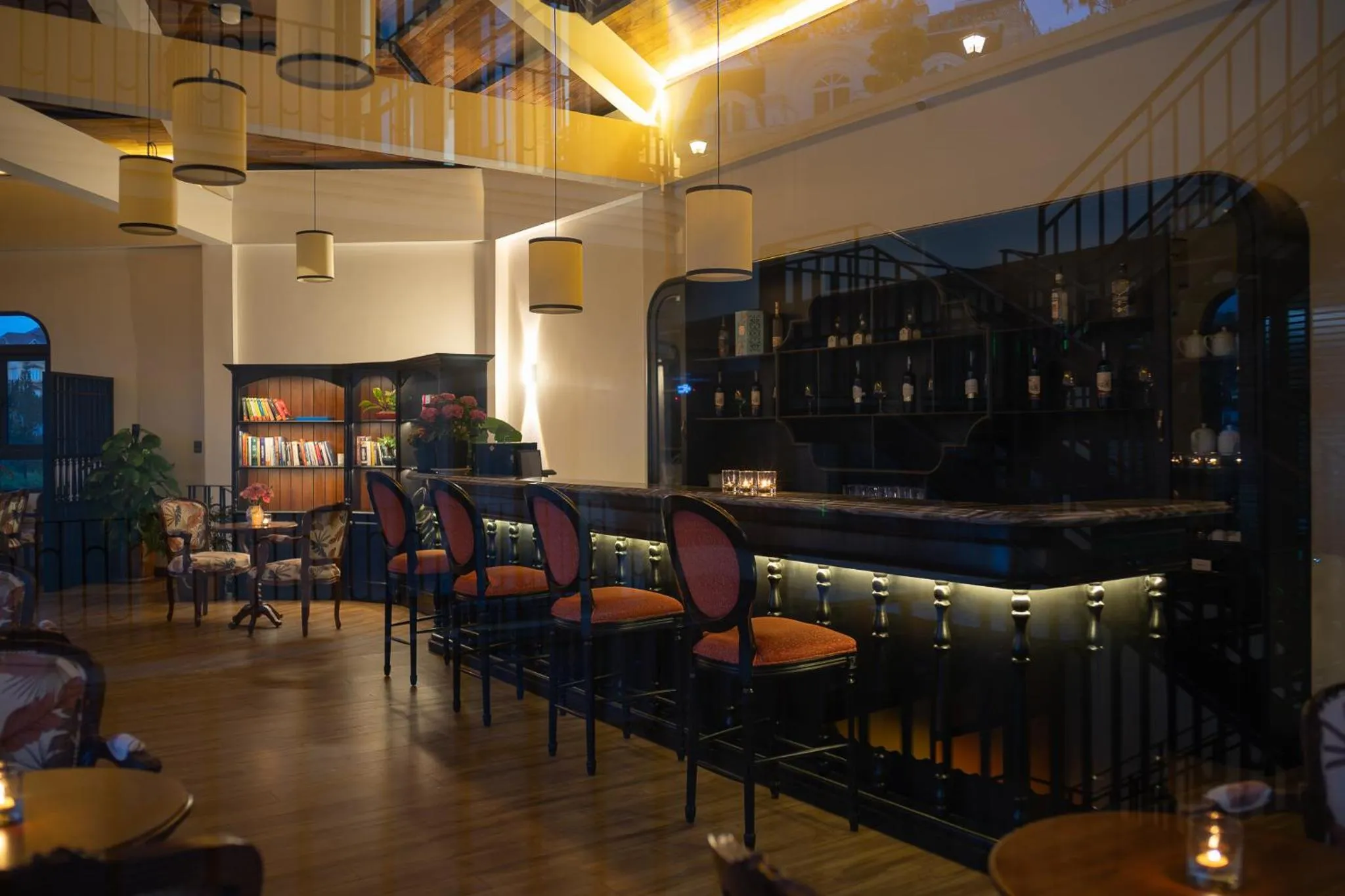 Restaurant/places to eat in Goldient Boutique Hotel