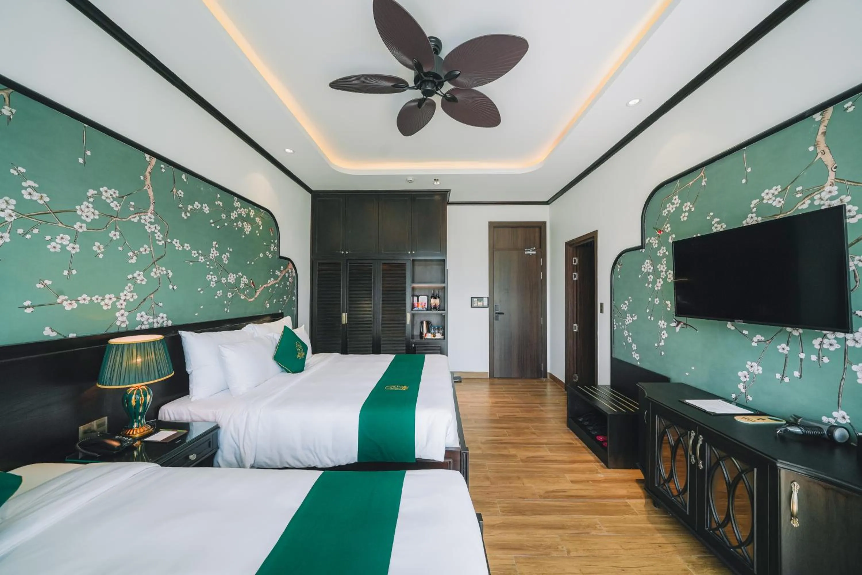 Property building, Bed in Goldient Boutique Hotel