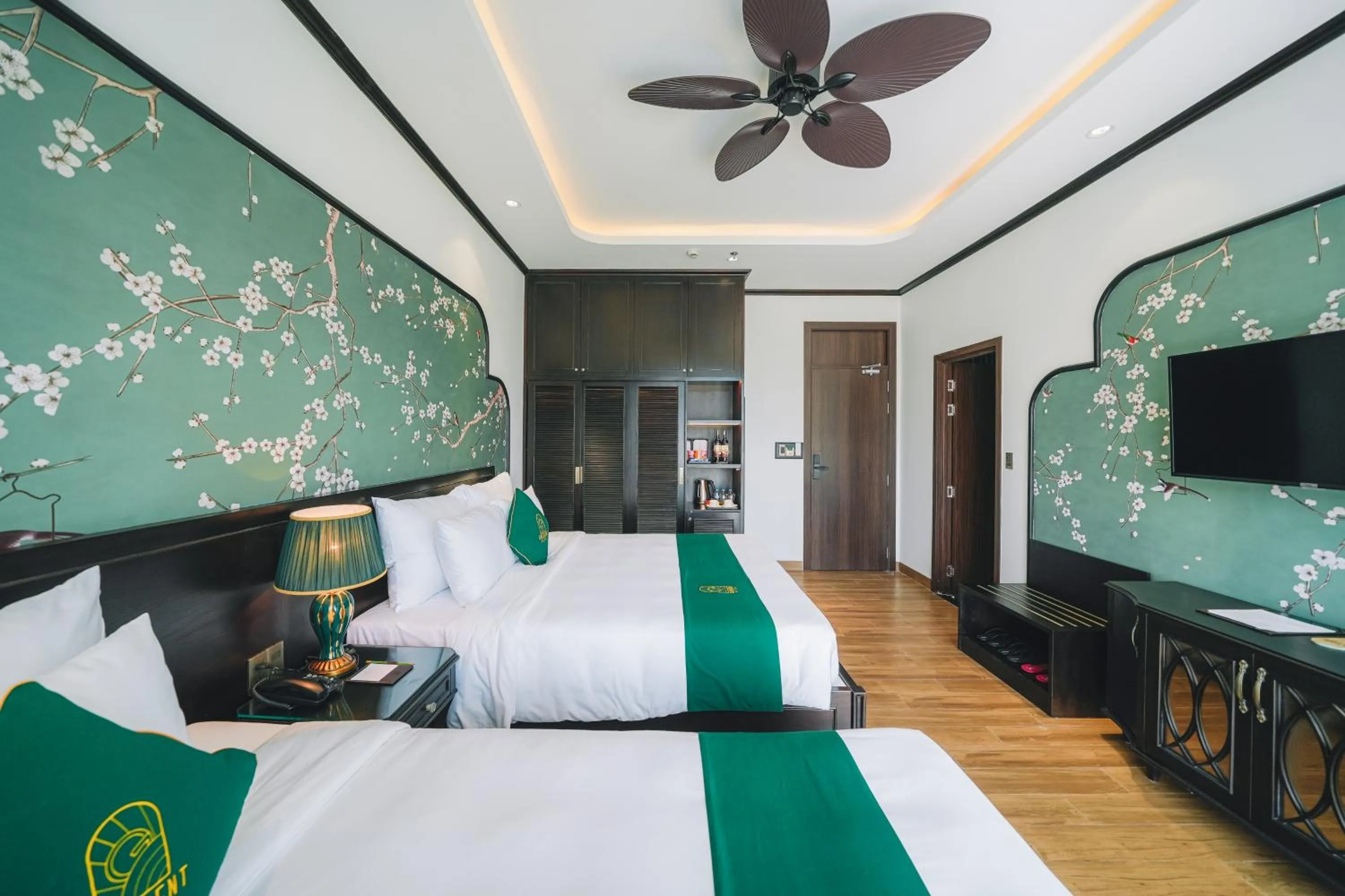 Property building, Bed in Goldient Boutique Hotel