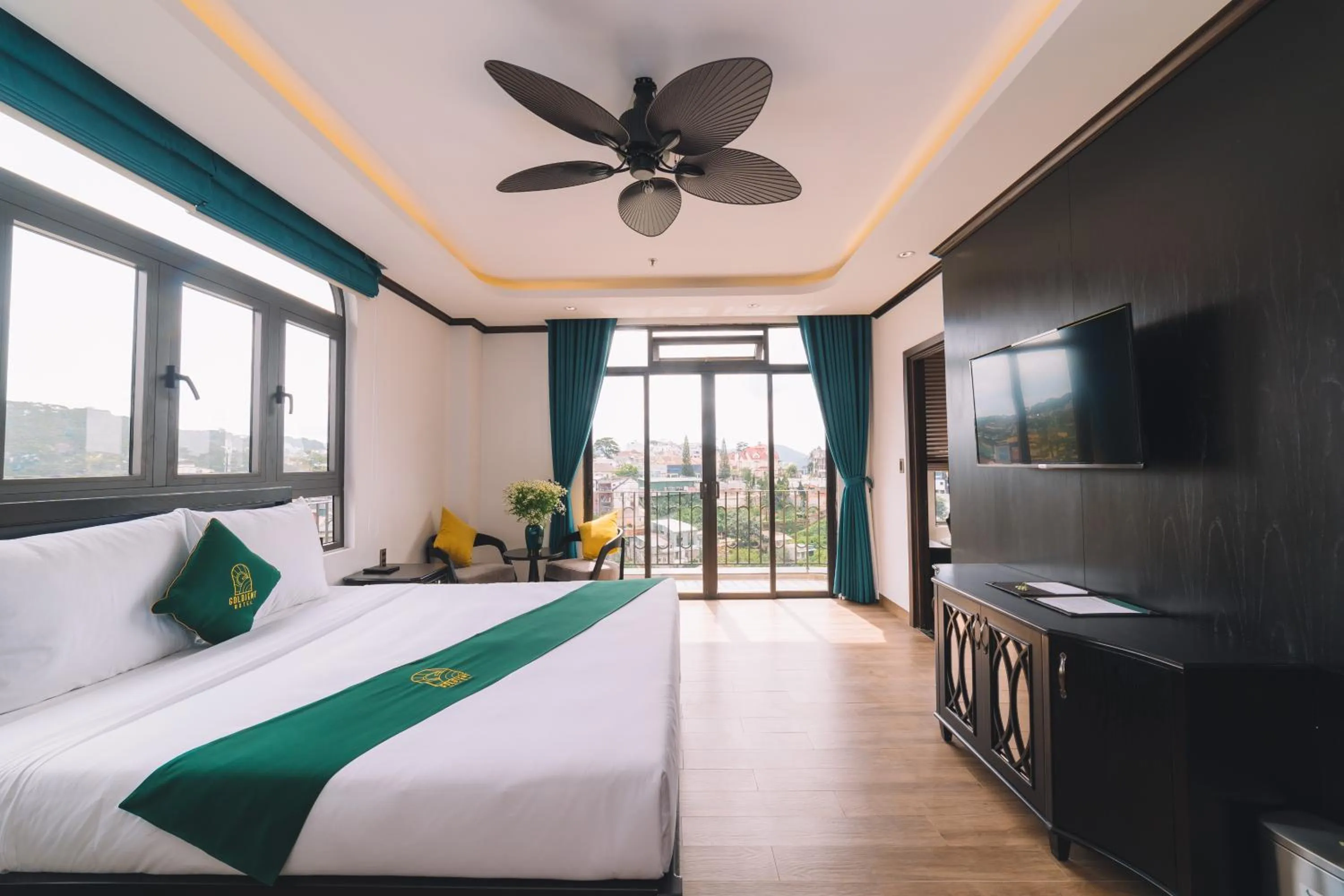 Property building, Bed in Goldient Boutique Hotel