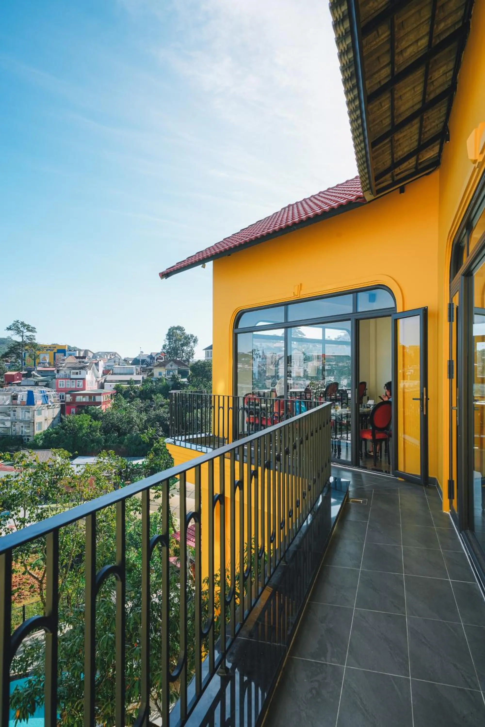 Restaurant/places to eat in Goldient Boutique Hotel