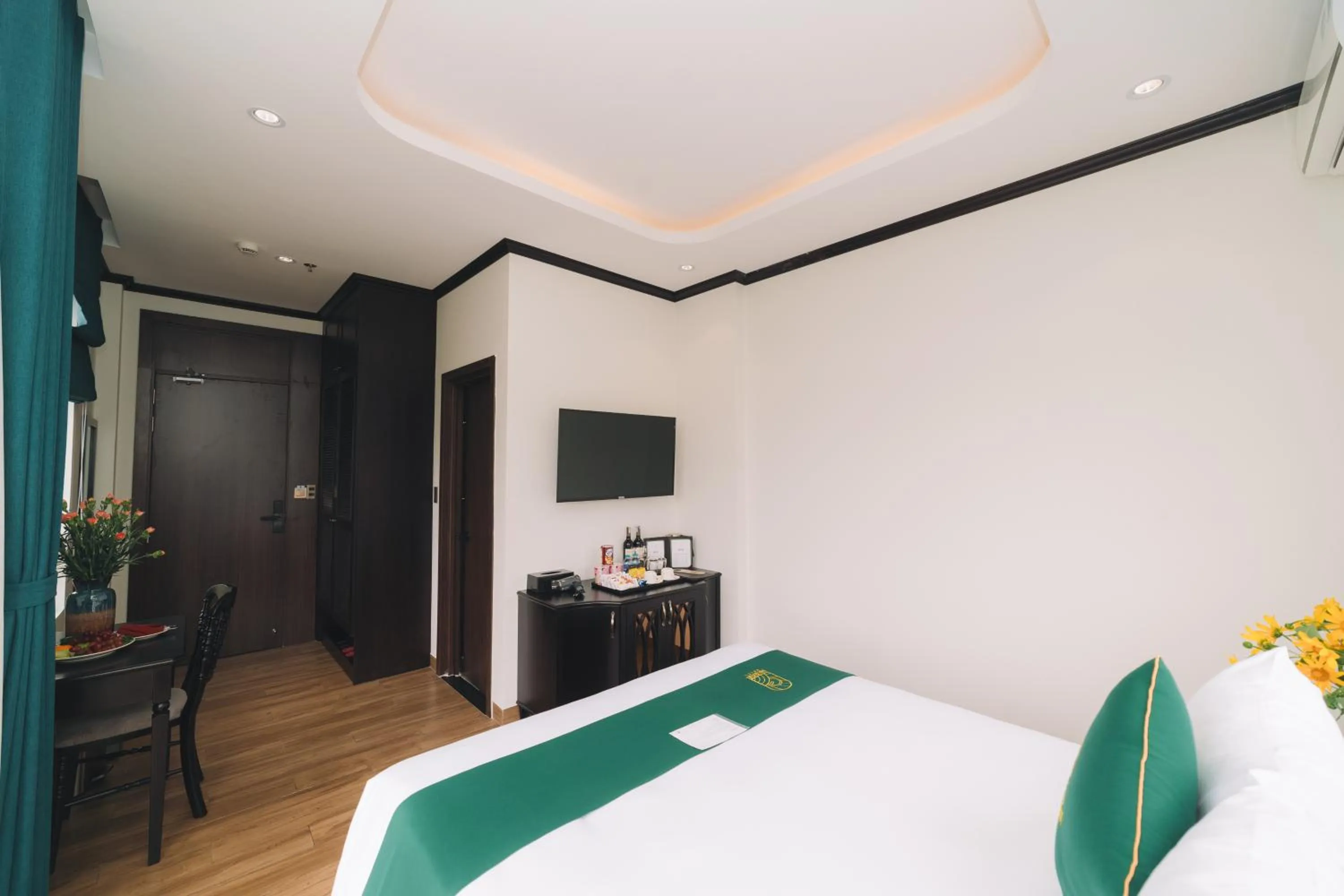 Bedroom, Bed in Goldient Boutique Hotel