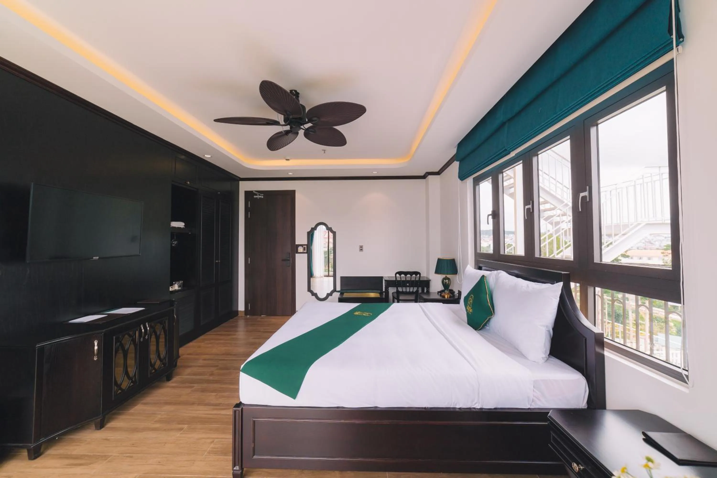 Property building, Bed in Goldient Boutique Hotel