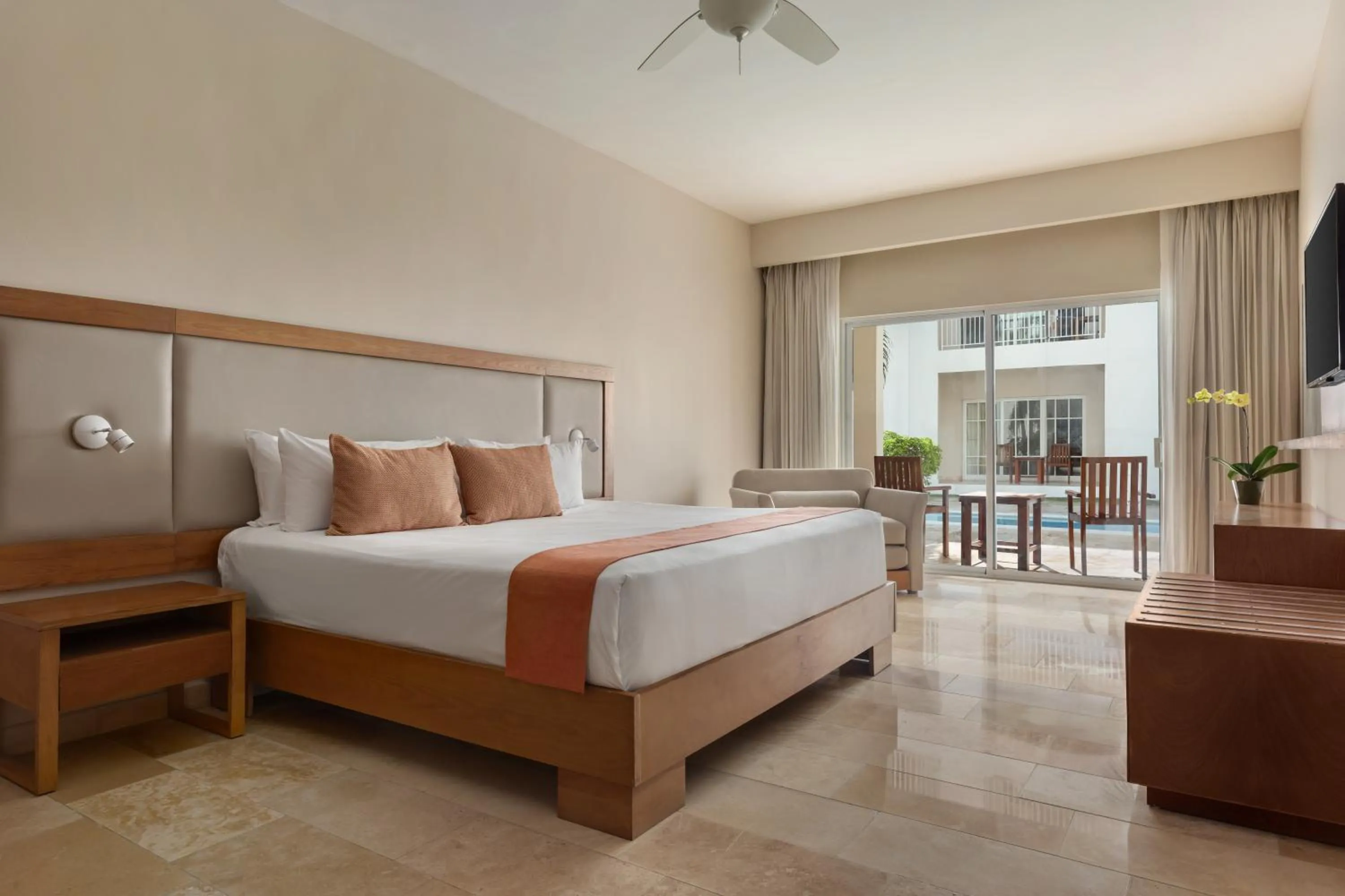 Bed in Sunscape Coco Punta Cana - All Inclusive