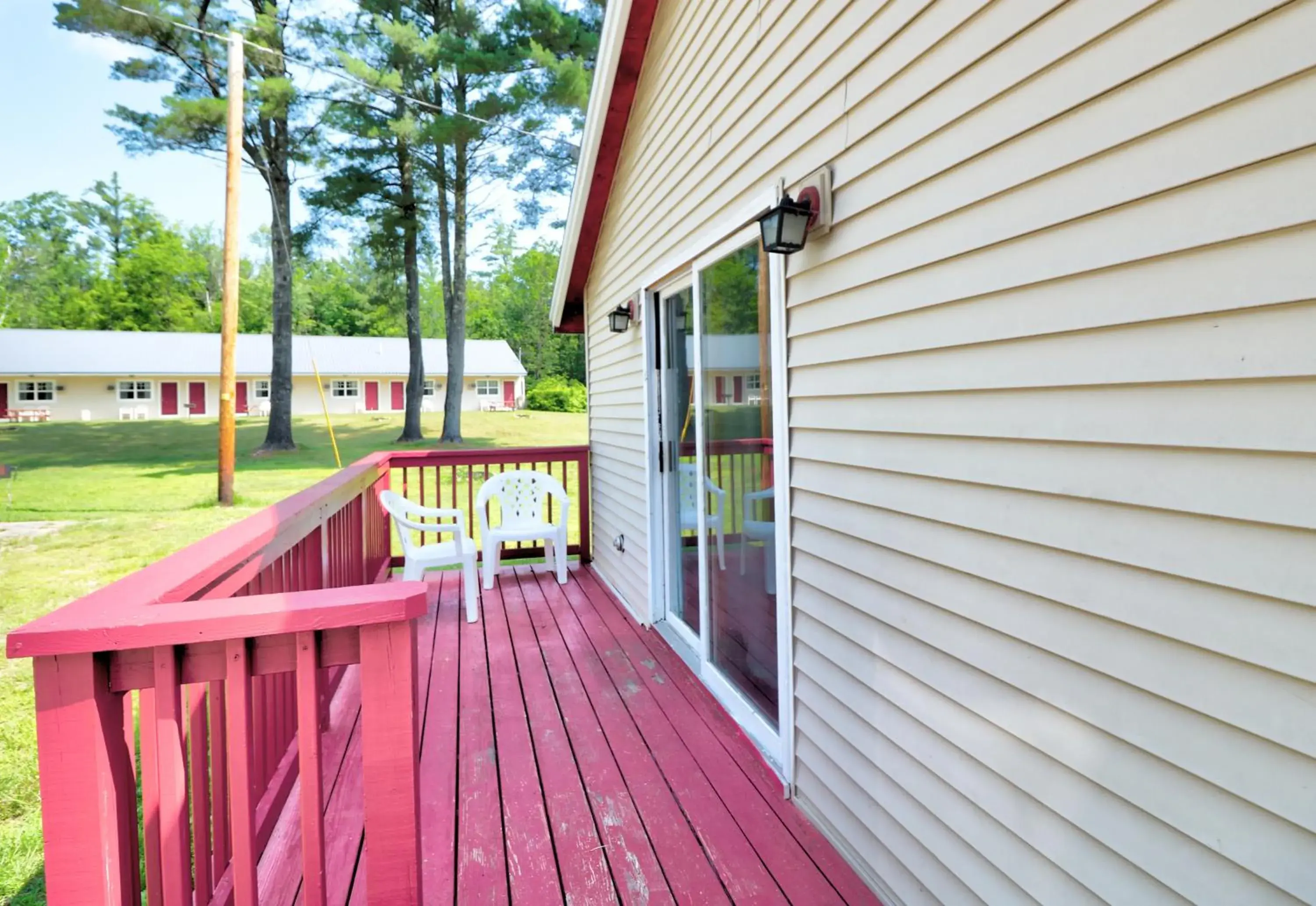 Deluxe Family Room in The Villager Motel Deluxe Family Room in The Villager Motel