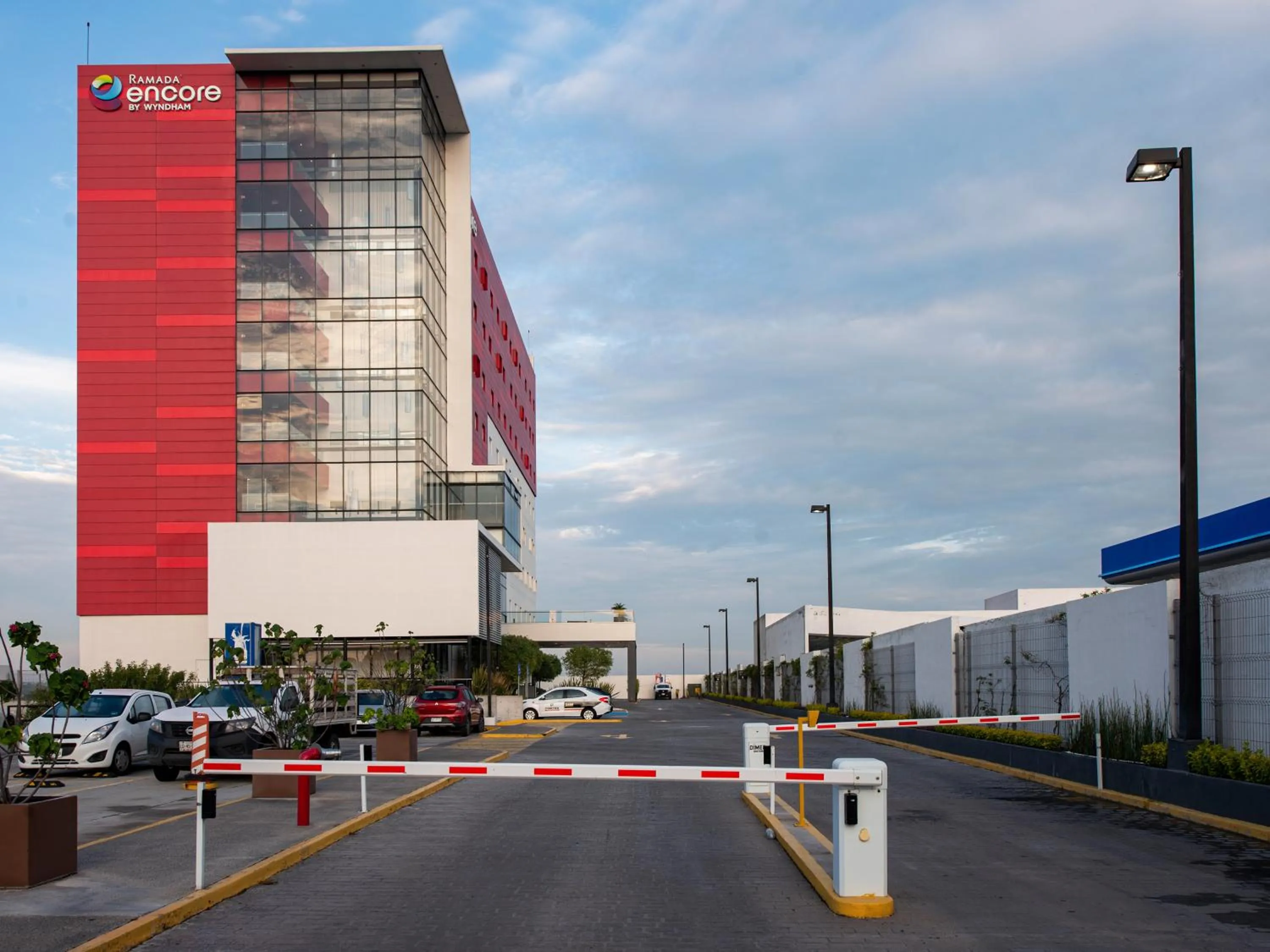 Property building in Ramada Encore by Wyndham Queretaro