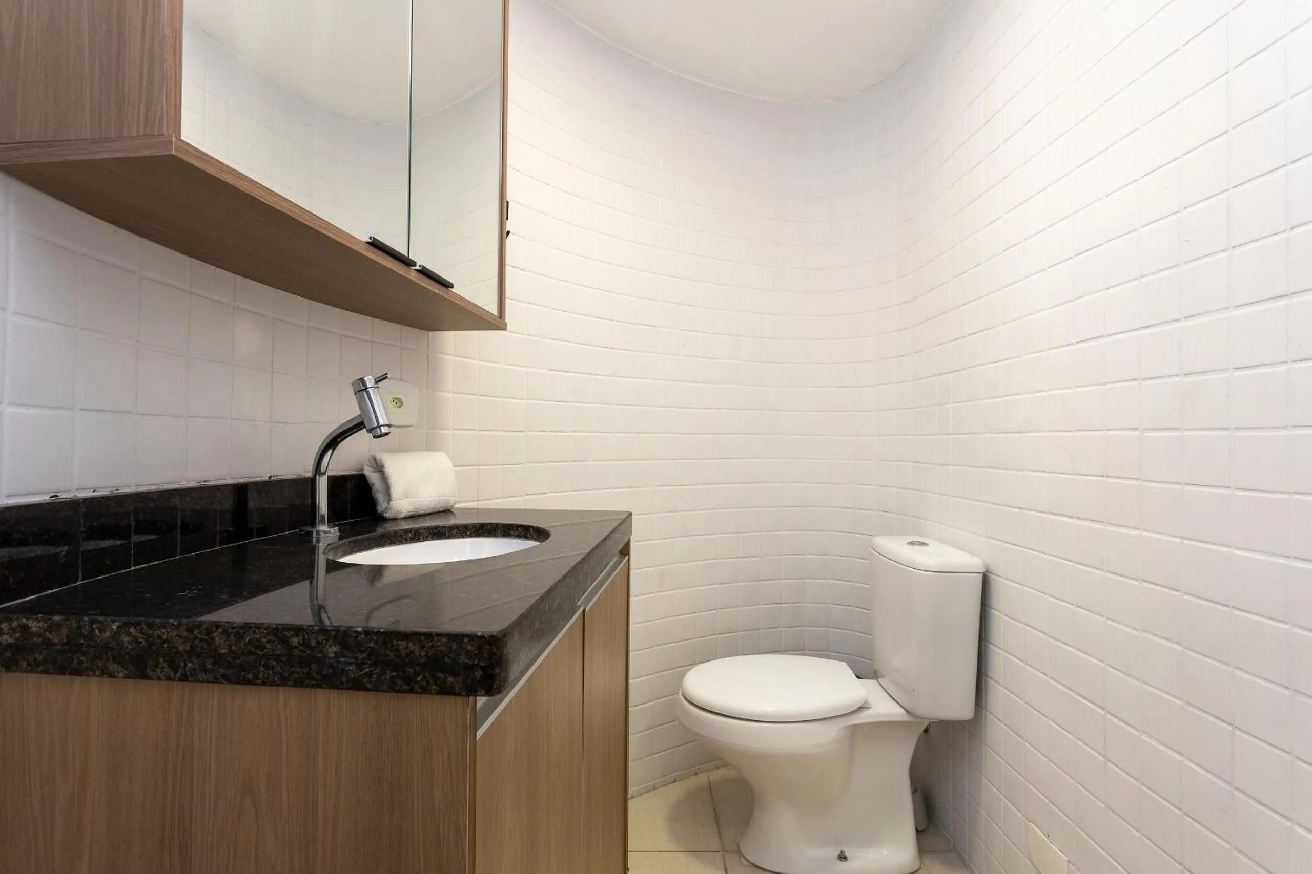 Toilet in Impecável c/ Garagem prox metrô hospitais e mto +!