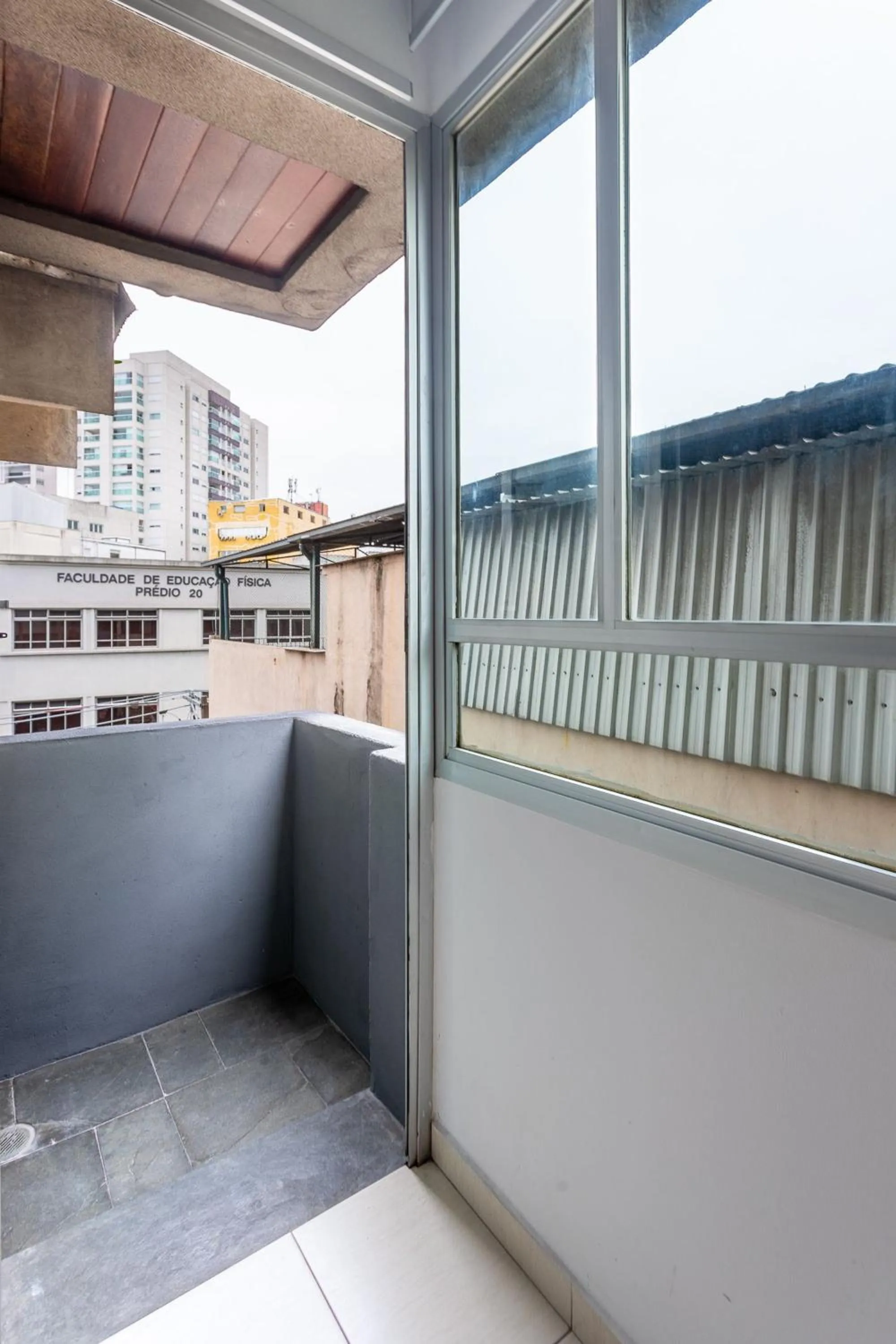 View (from property/room) in Impecável c/ Garagem prox metrô hospitais e mto +!