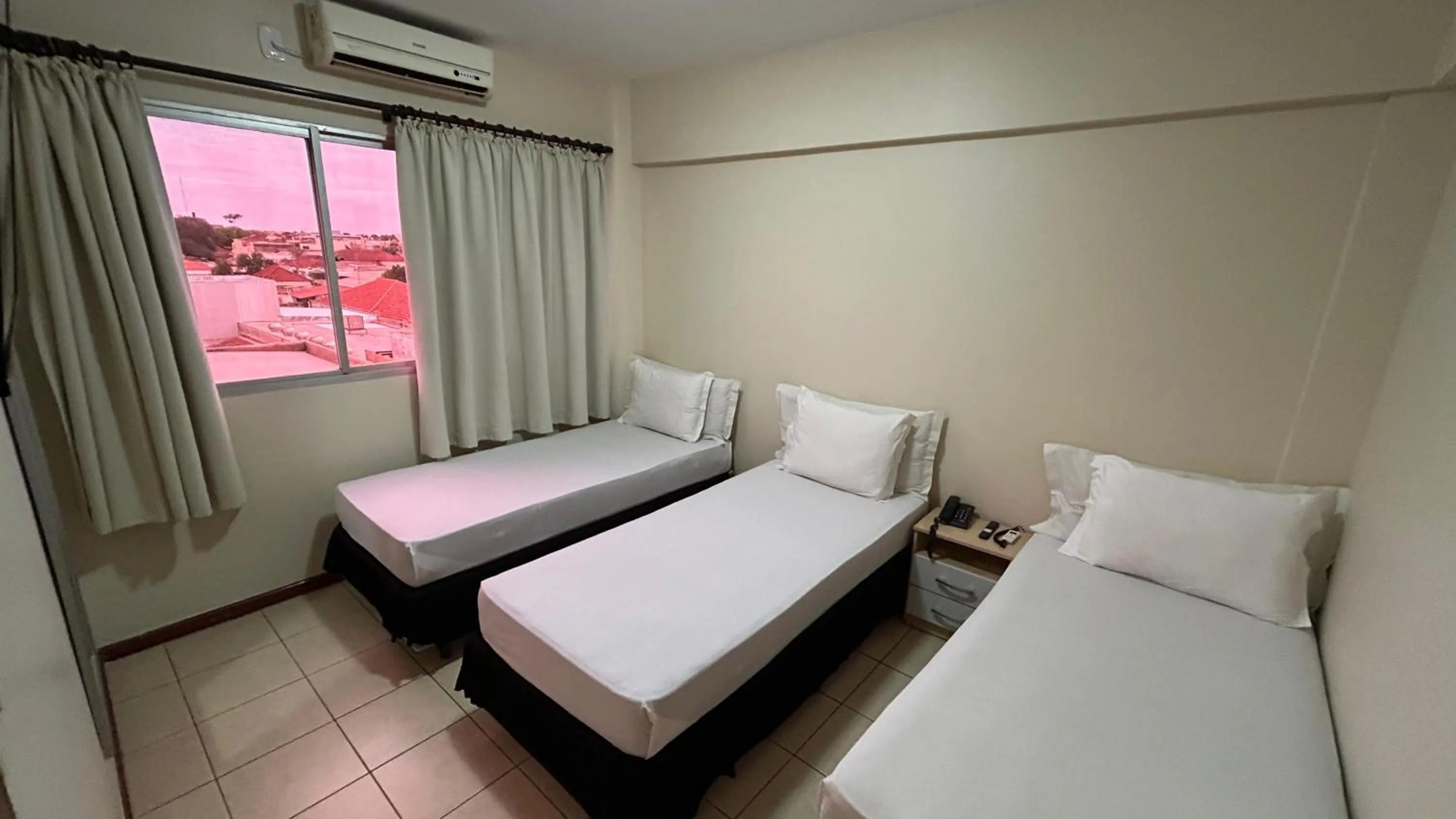 Bedroom, Bed in Havana Palace Hotel II