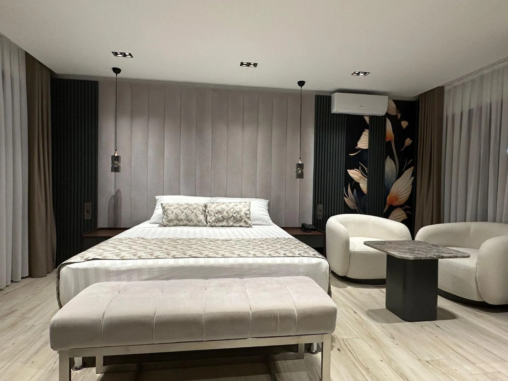 Photo of the whole room, Bed in La Miel Şile