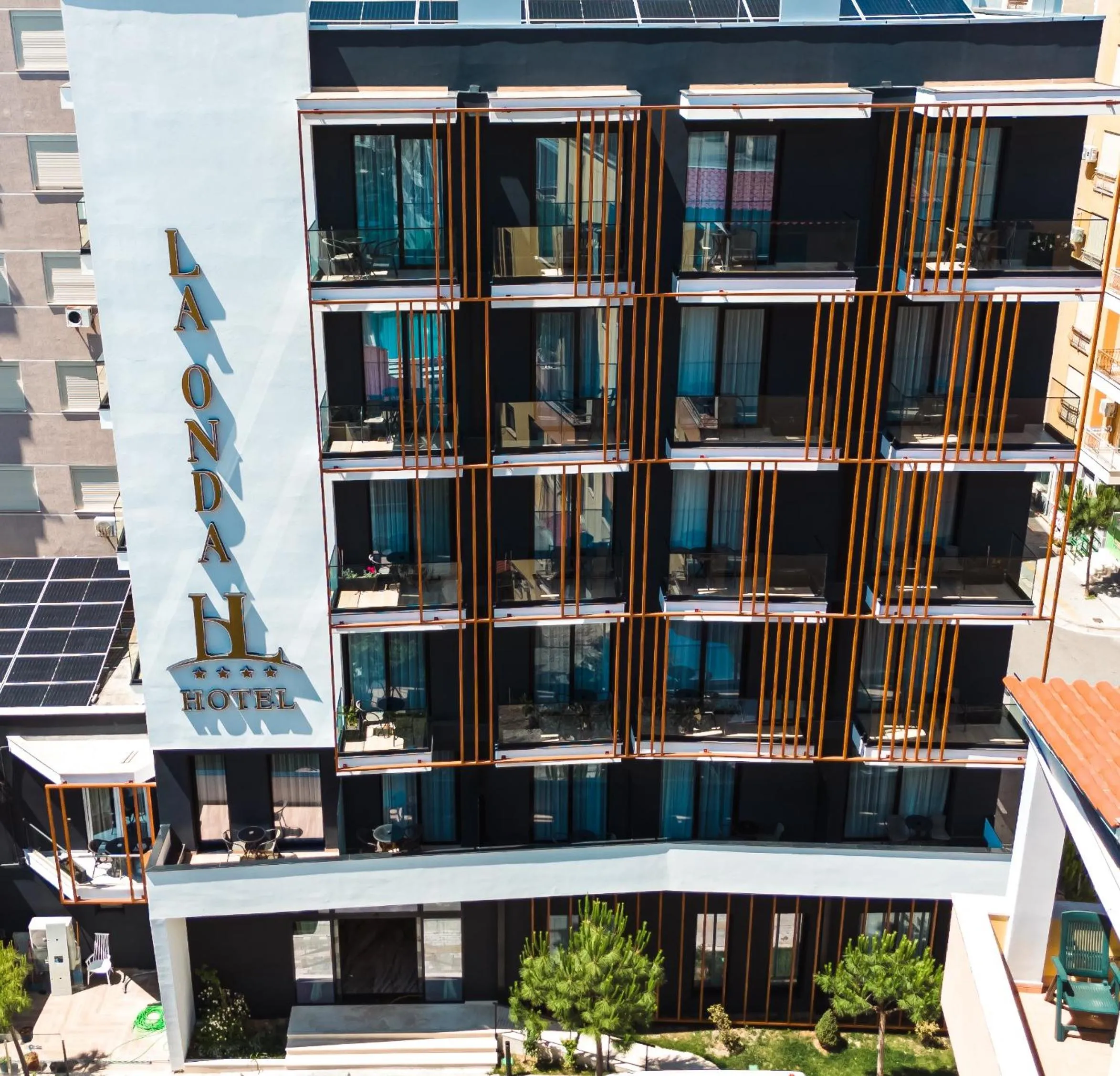 Property building in La Onda Hotel Durres