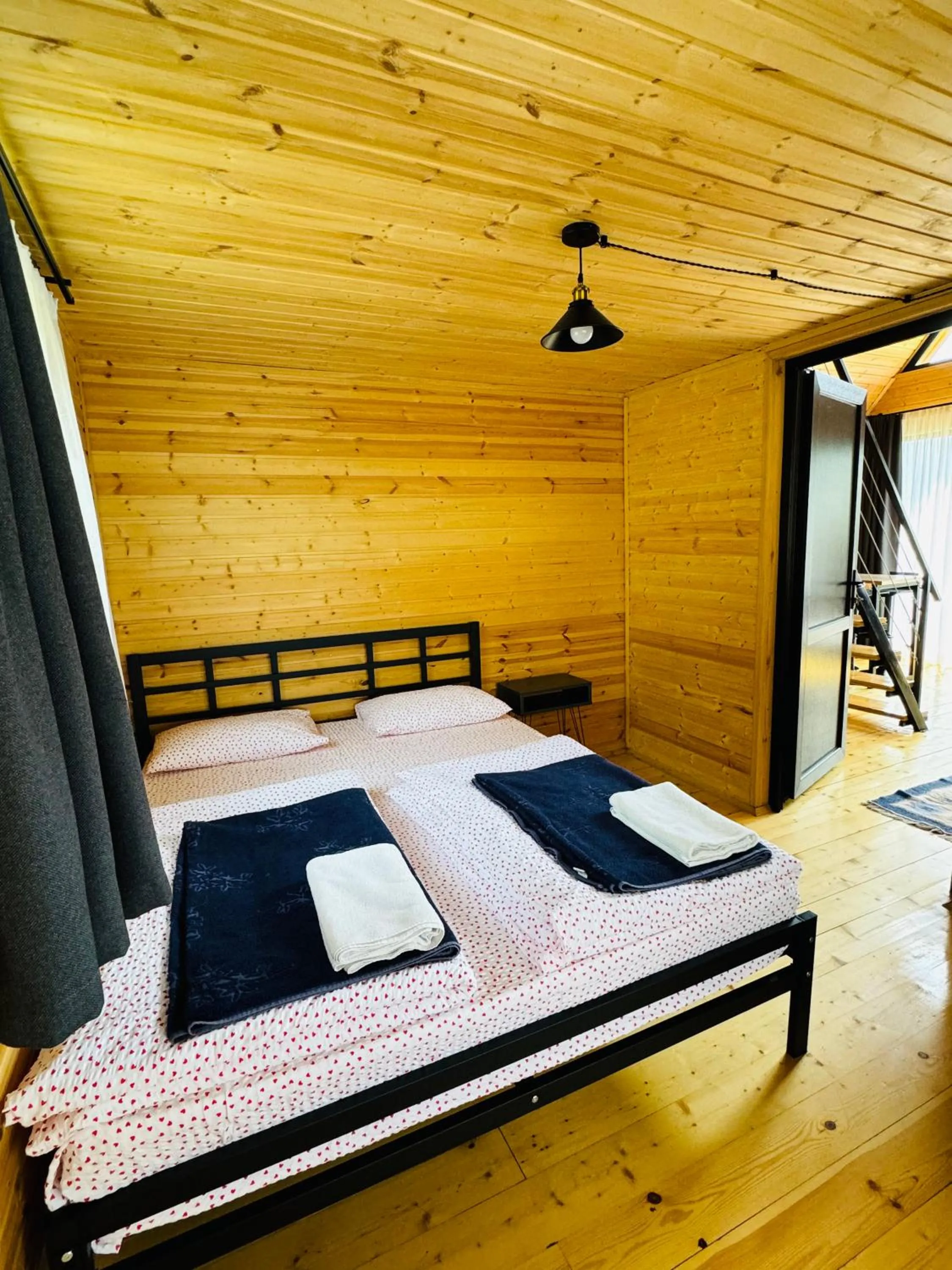 Bed in Traveler's Cottages in Kazbegi