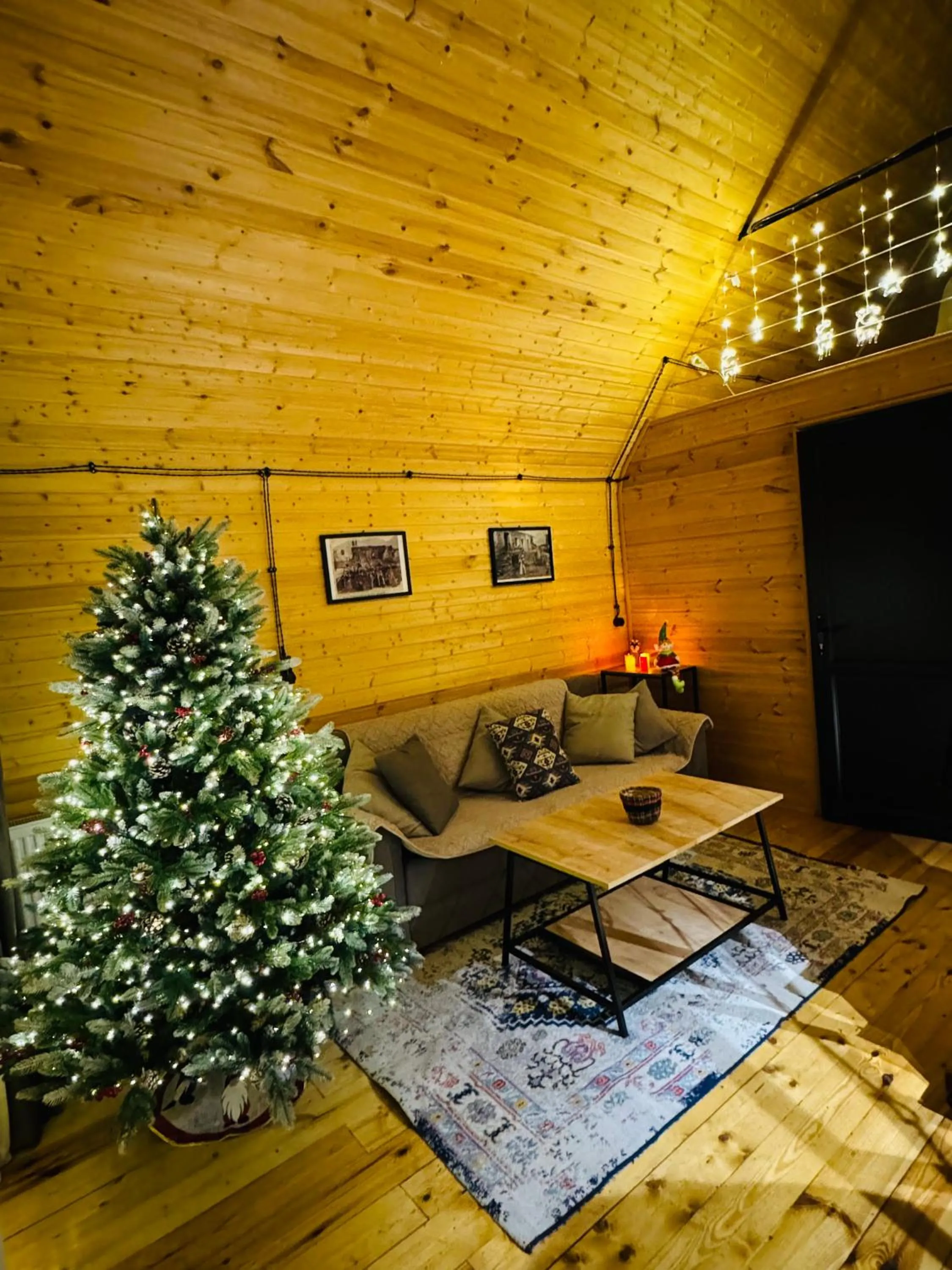 Traveler's Cottages in Kazbegi