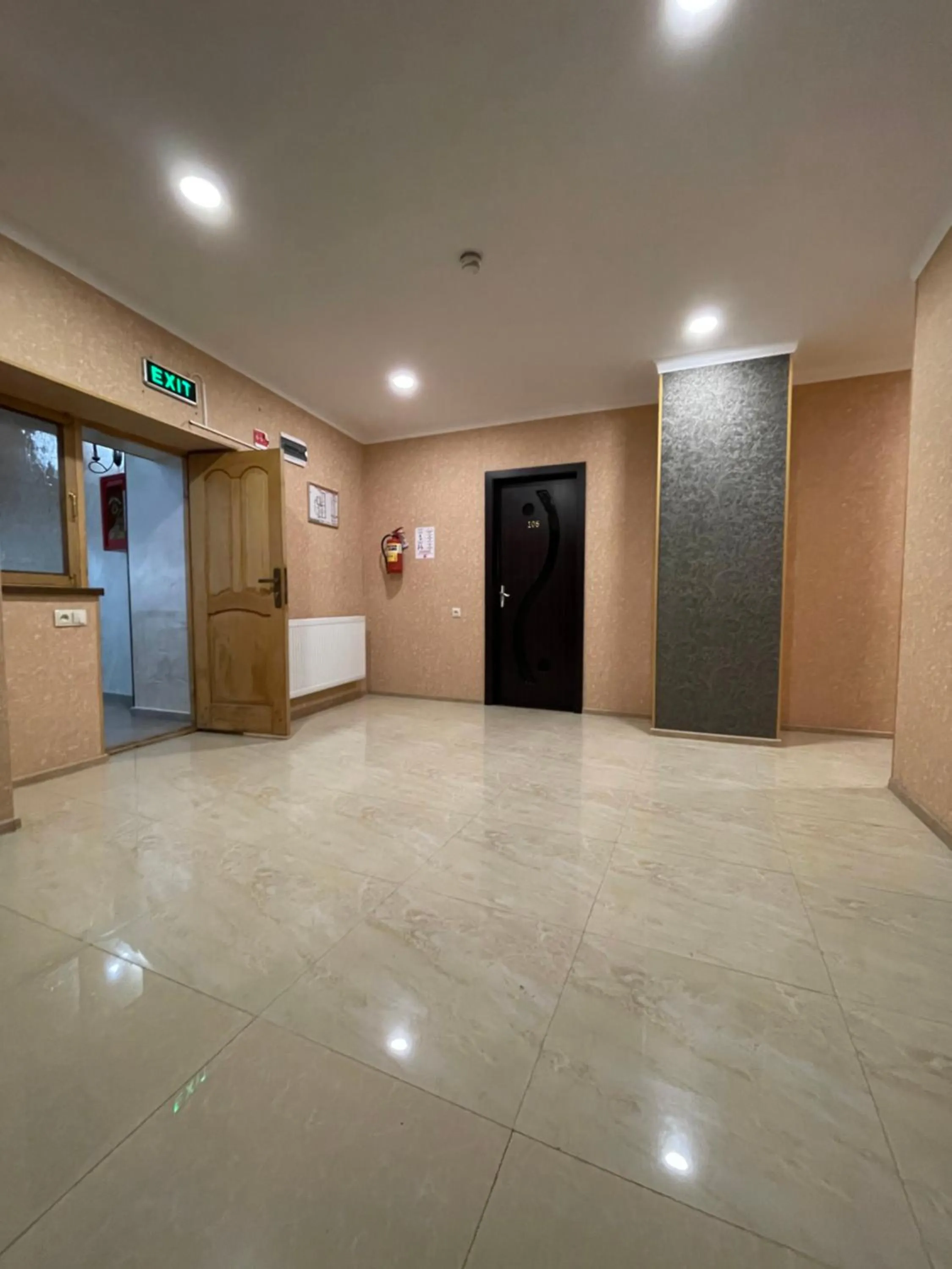 microwave in Hotel Elite House