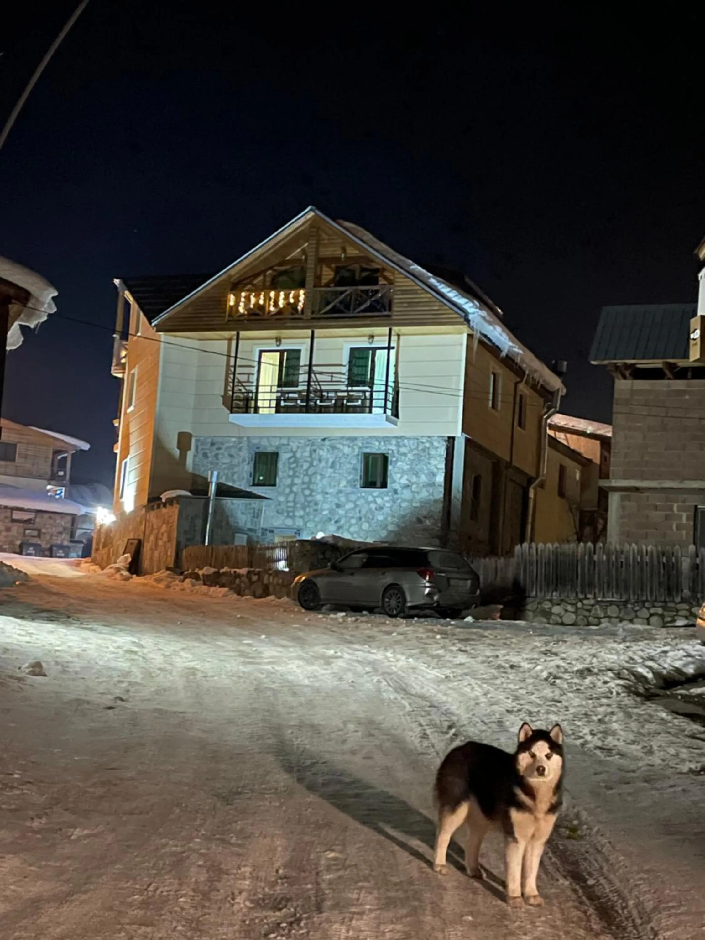 Property building in Hotel Elite House