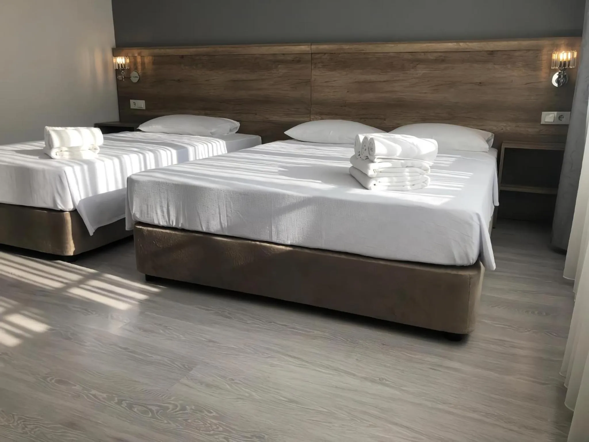 Communal lounge/ TV room, Bed in Rinascente