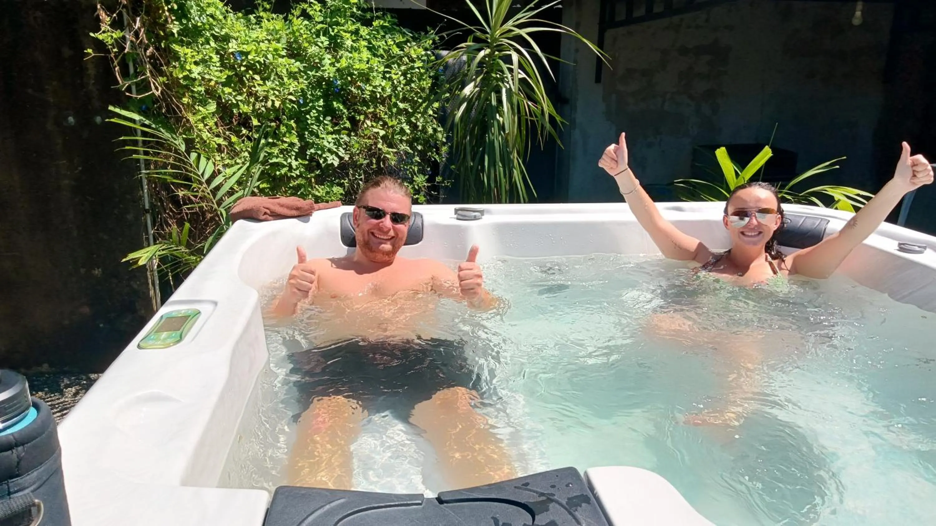 Hot Tub in Palms Villa