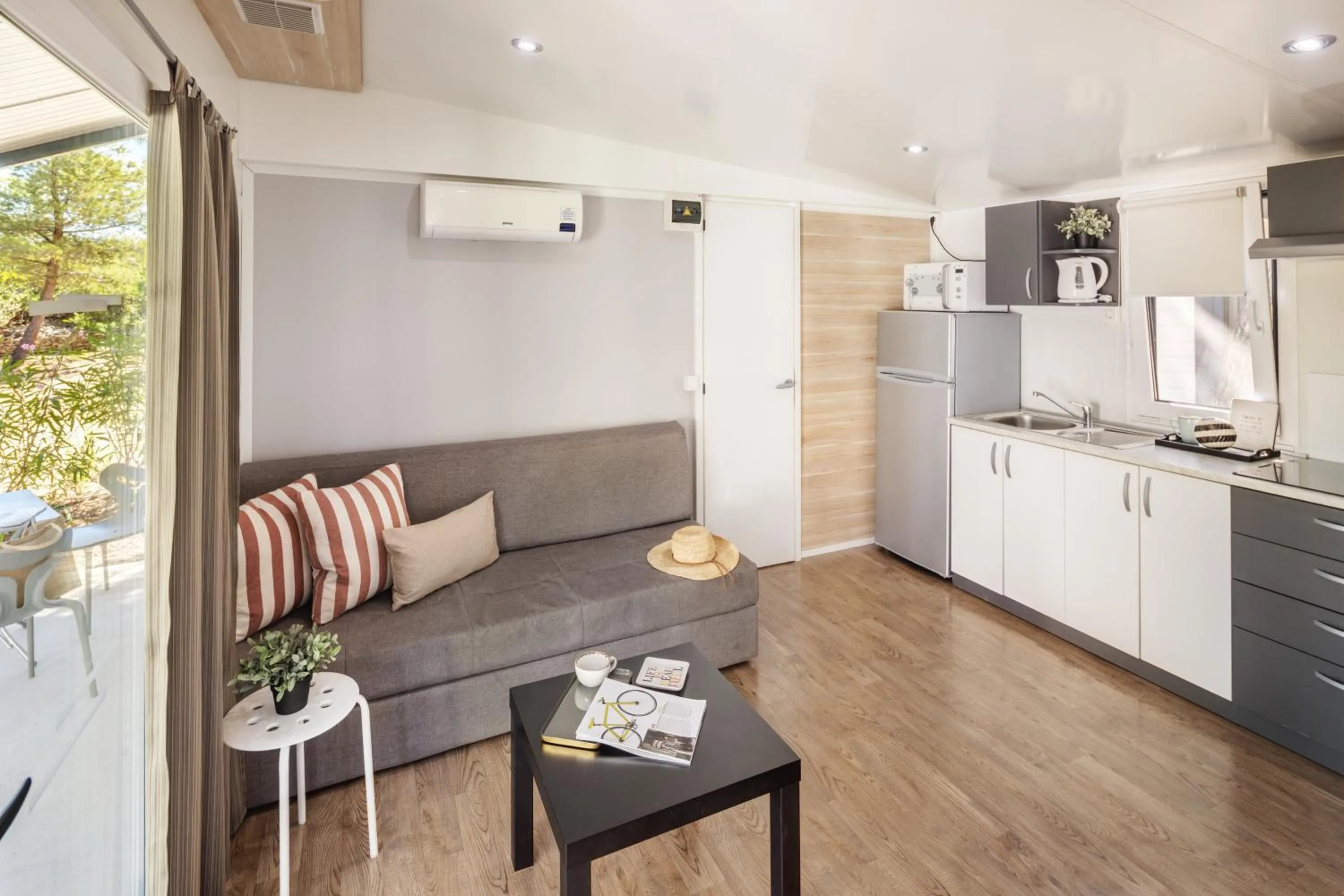 Living room in Waterman Beach Village