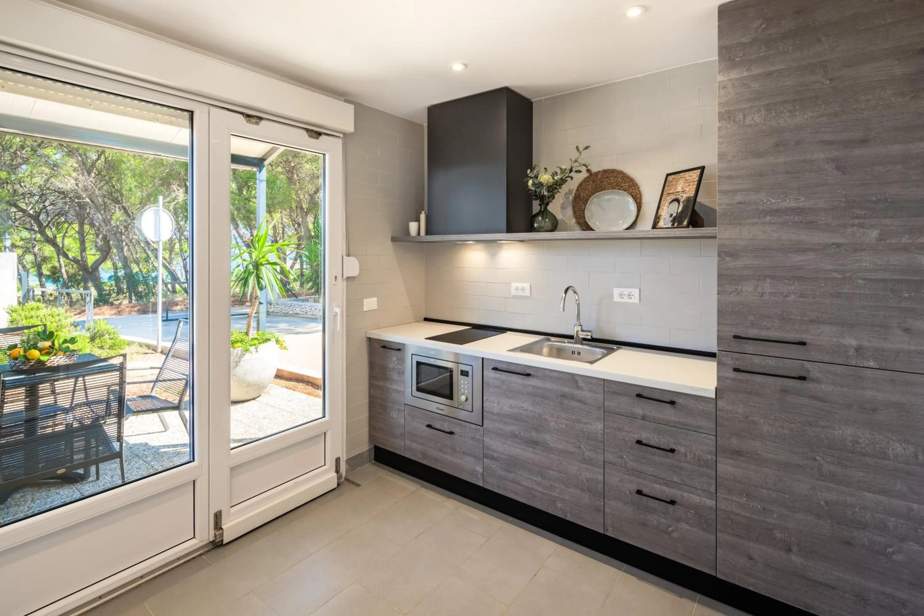 Kitchen or kitchenette in Waterman Beach Village