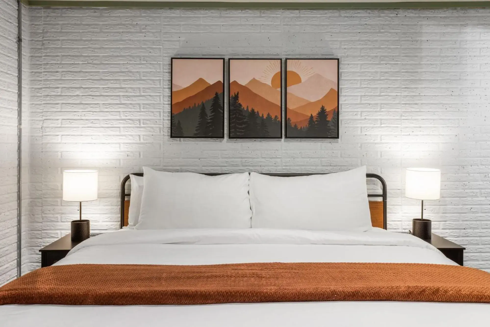 Otter's Den Otter's Den