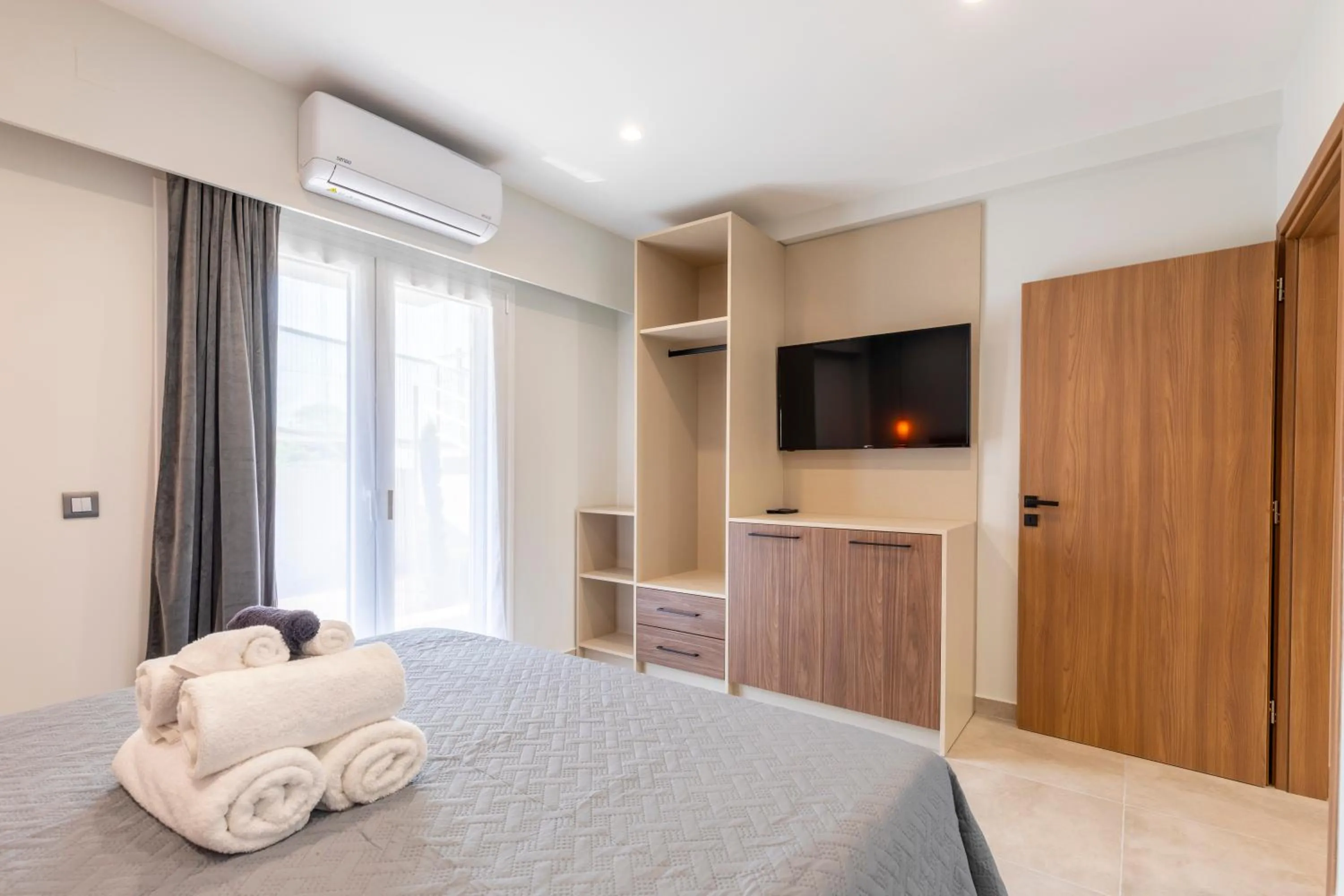 Bed in Tertsa Suites