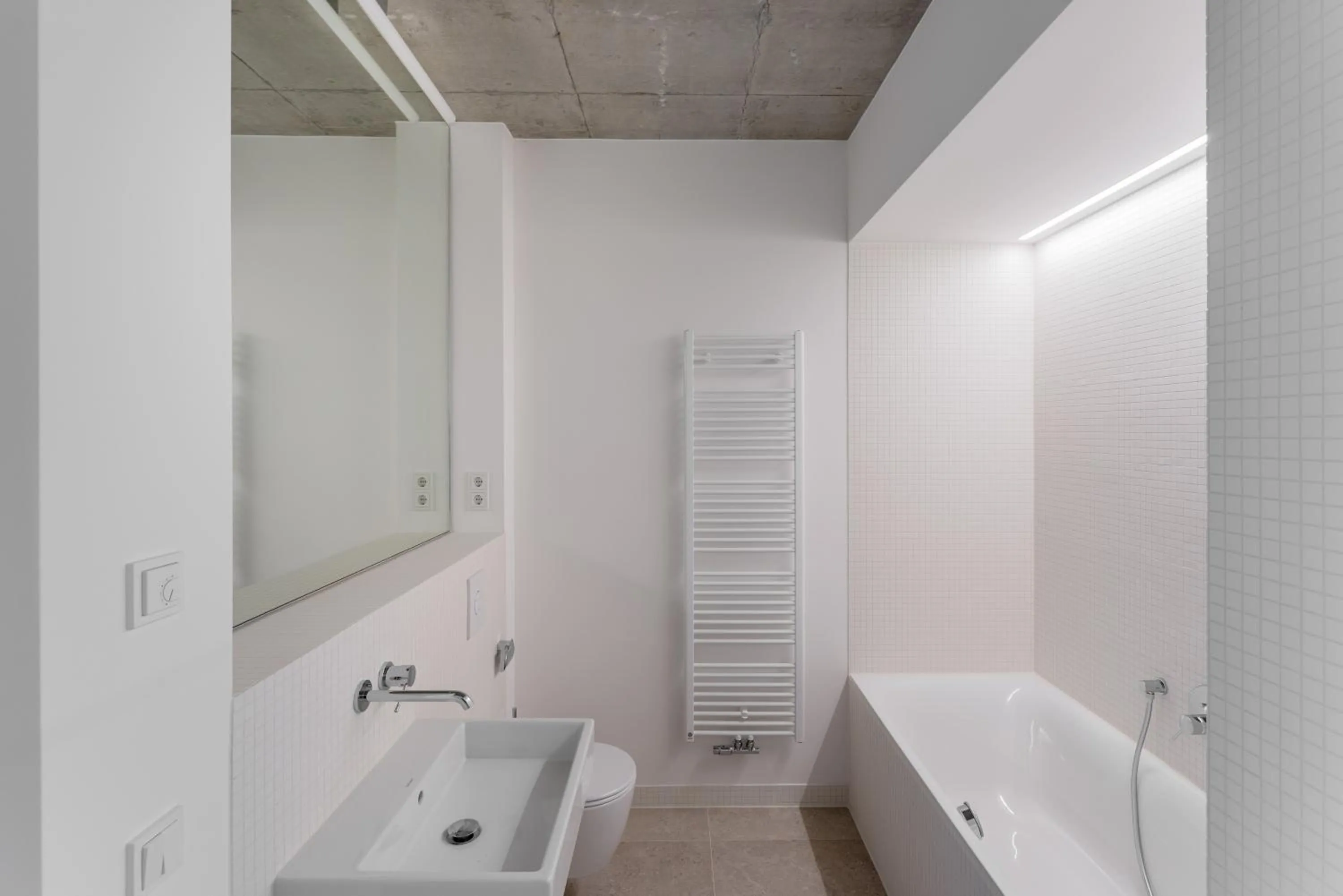 Bathroom in Carlotta Apartments