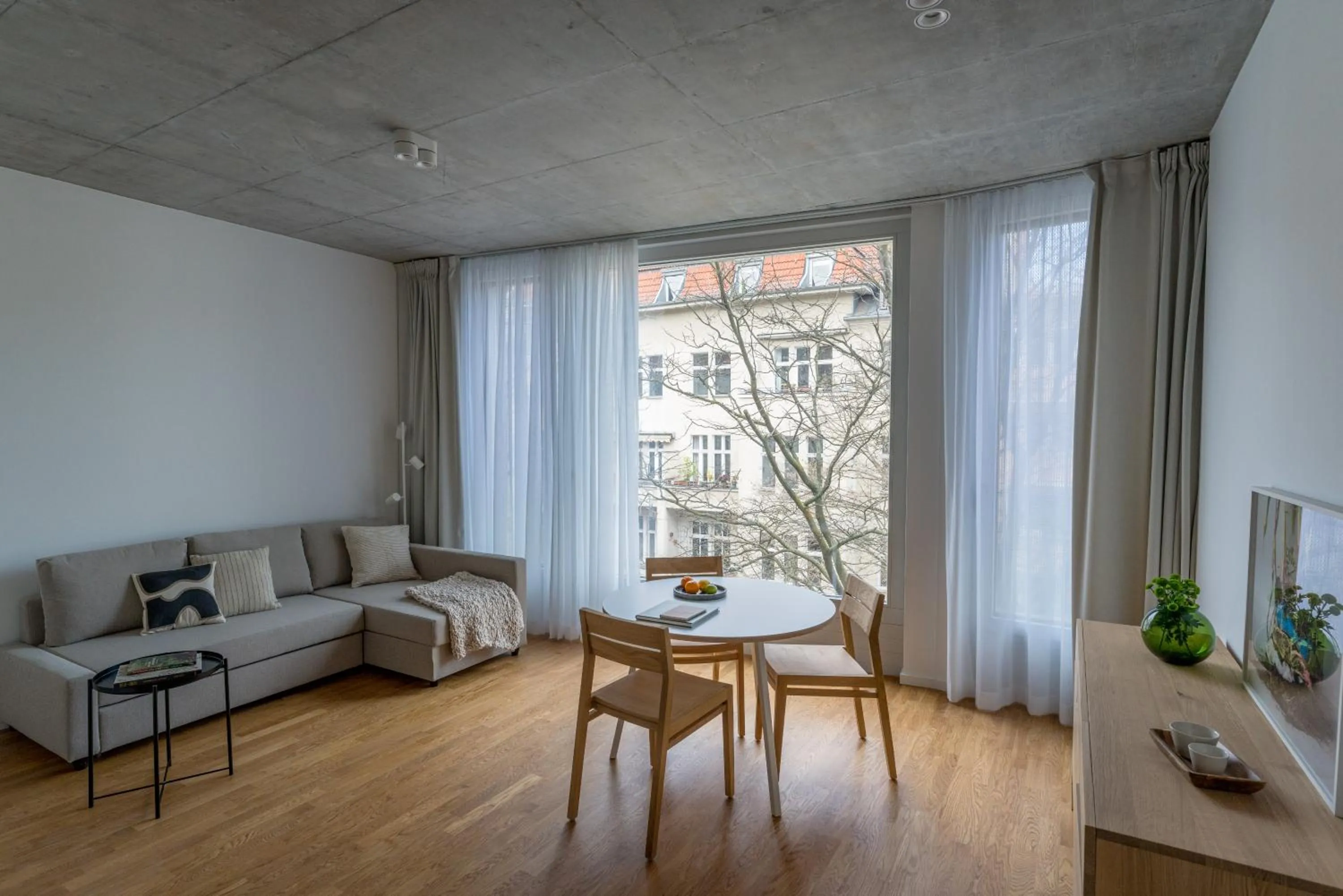 Bed in Carlotta Apartments