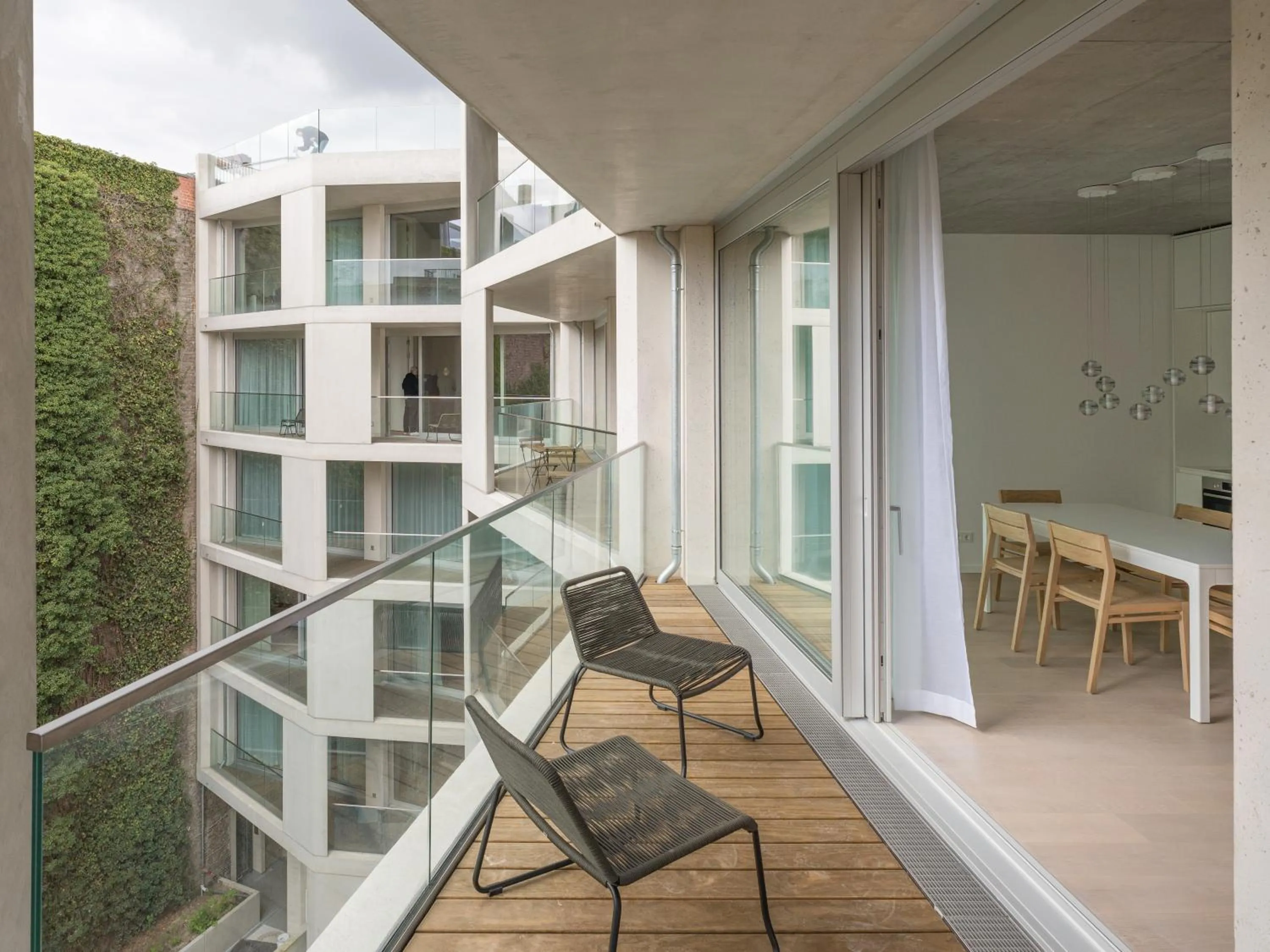 Patio in Carlotta Apartments