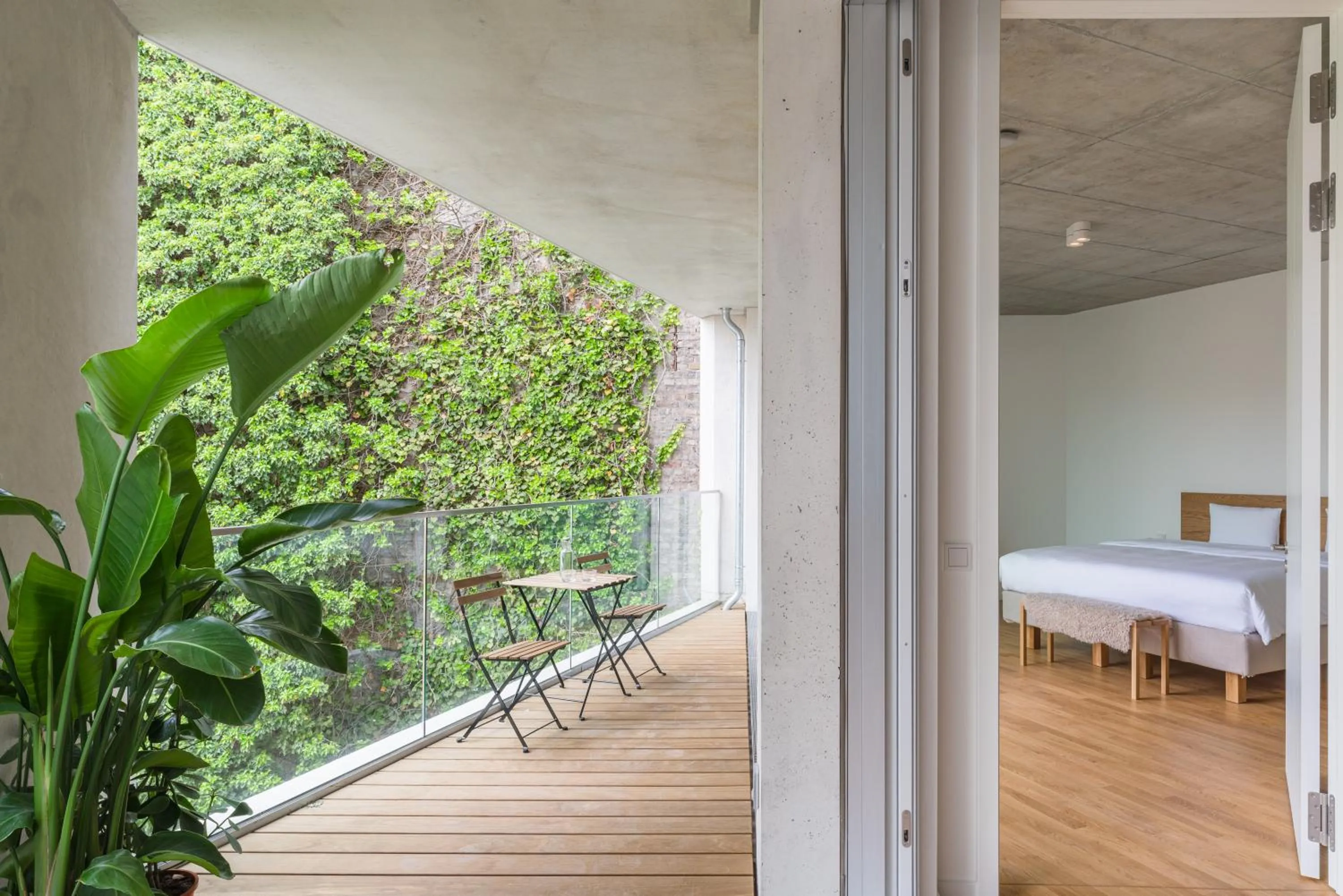Balcony/Terrace, Bed in Carlotta Apartments