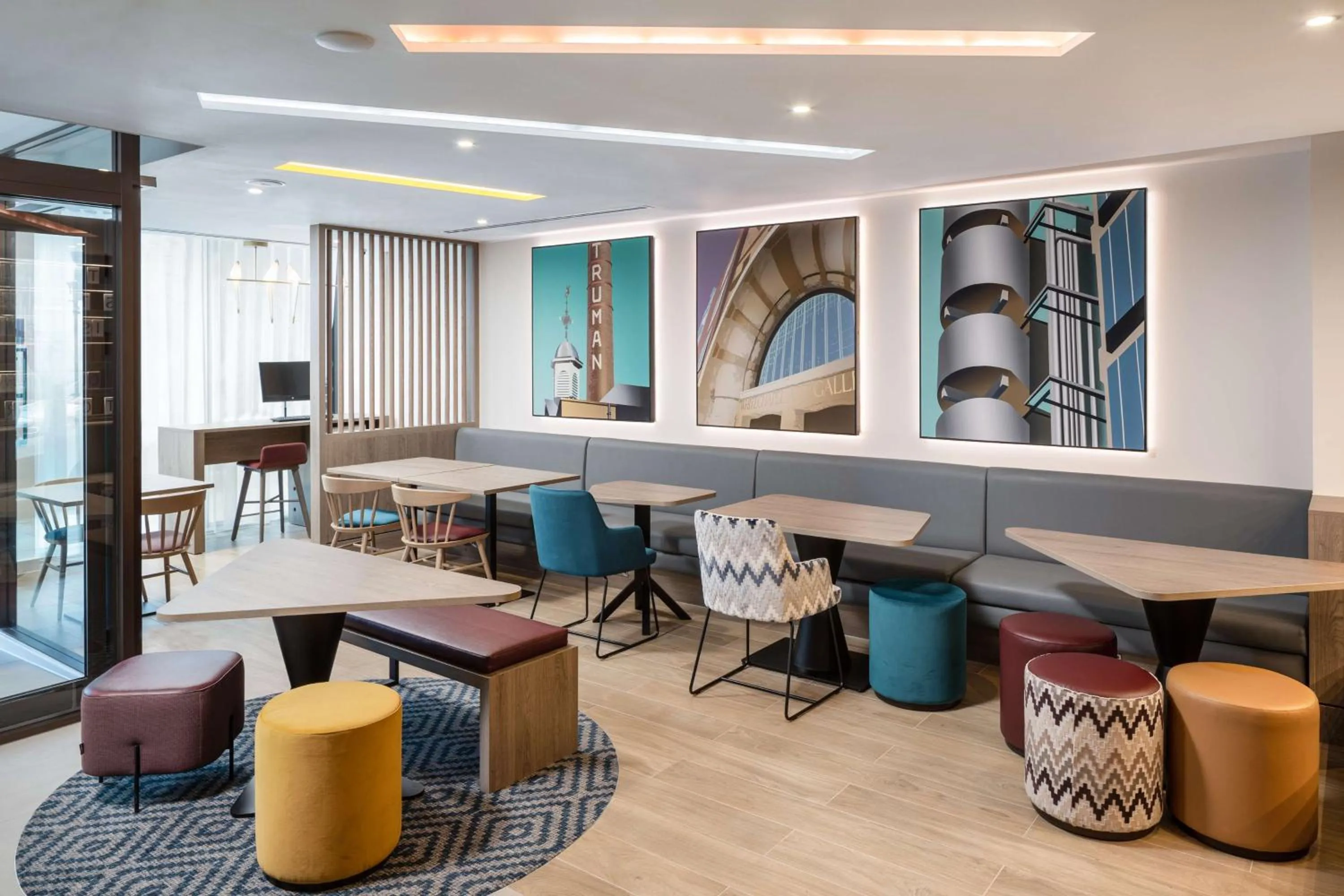 Lobby or reception in Hampton By Hilton London City