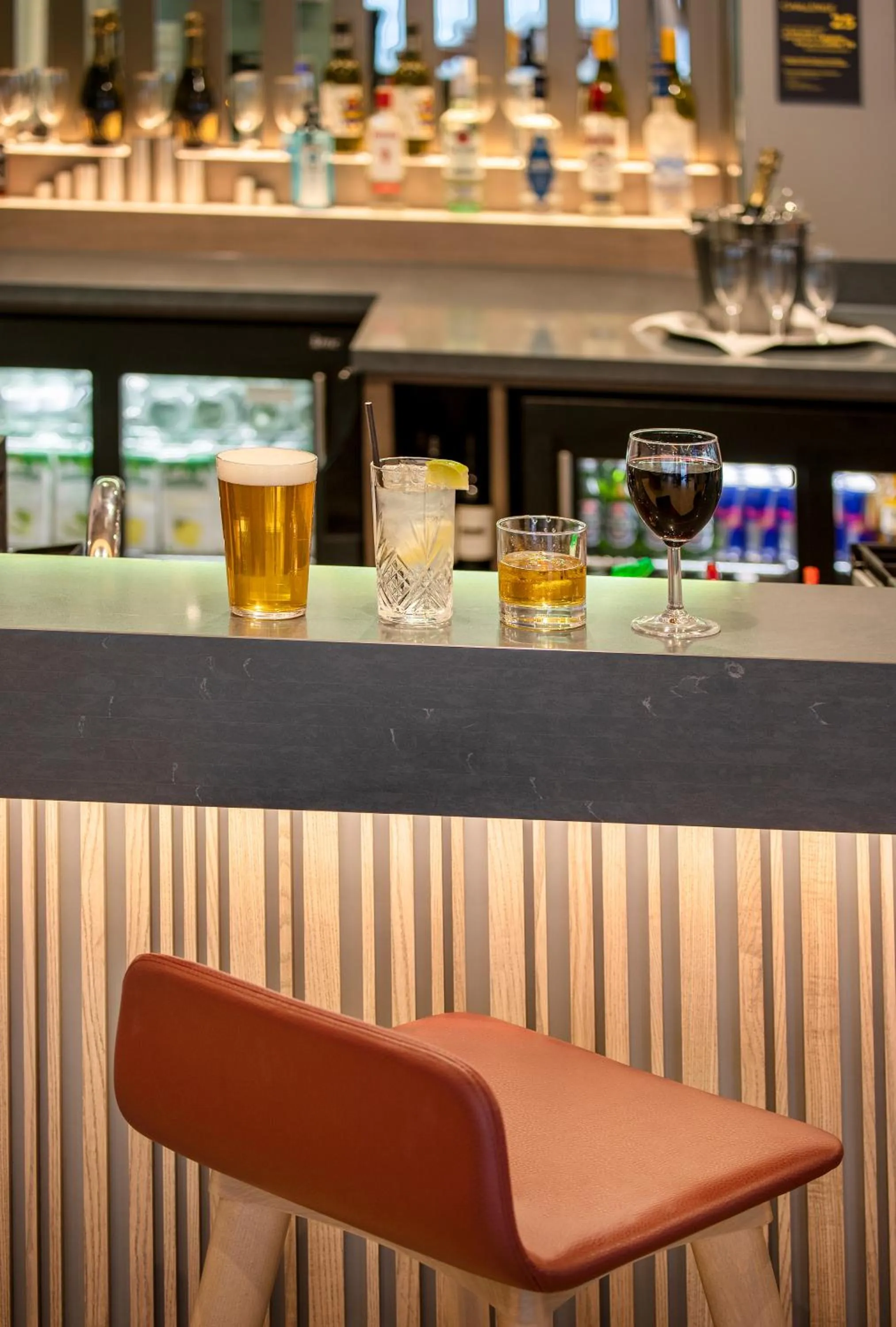 Drinks in Hampton By Hilton London City