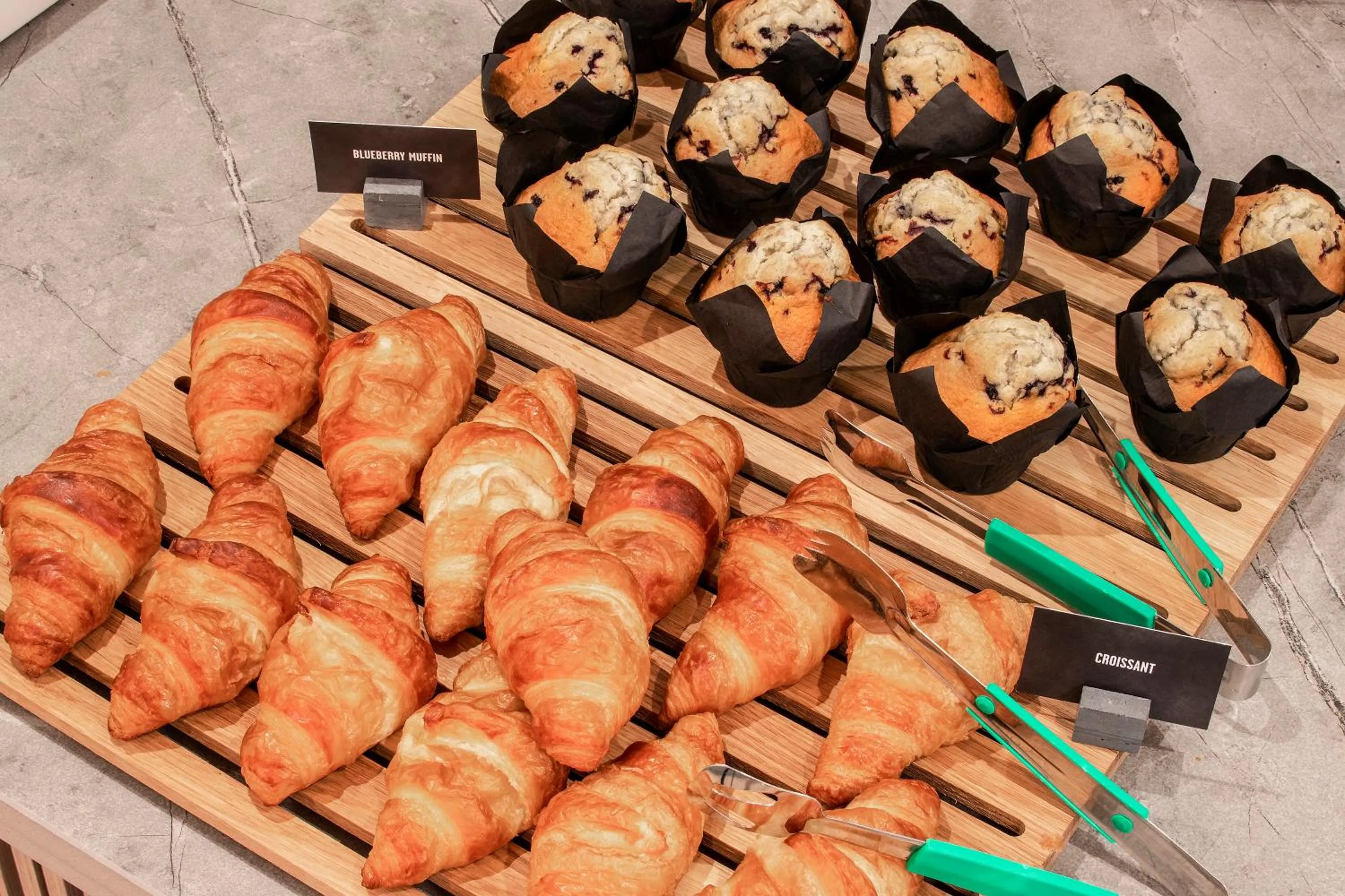 Breakfast in Hampton By Hilton London City