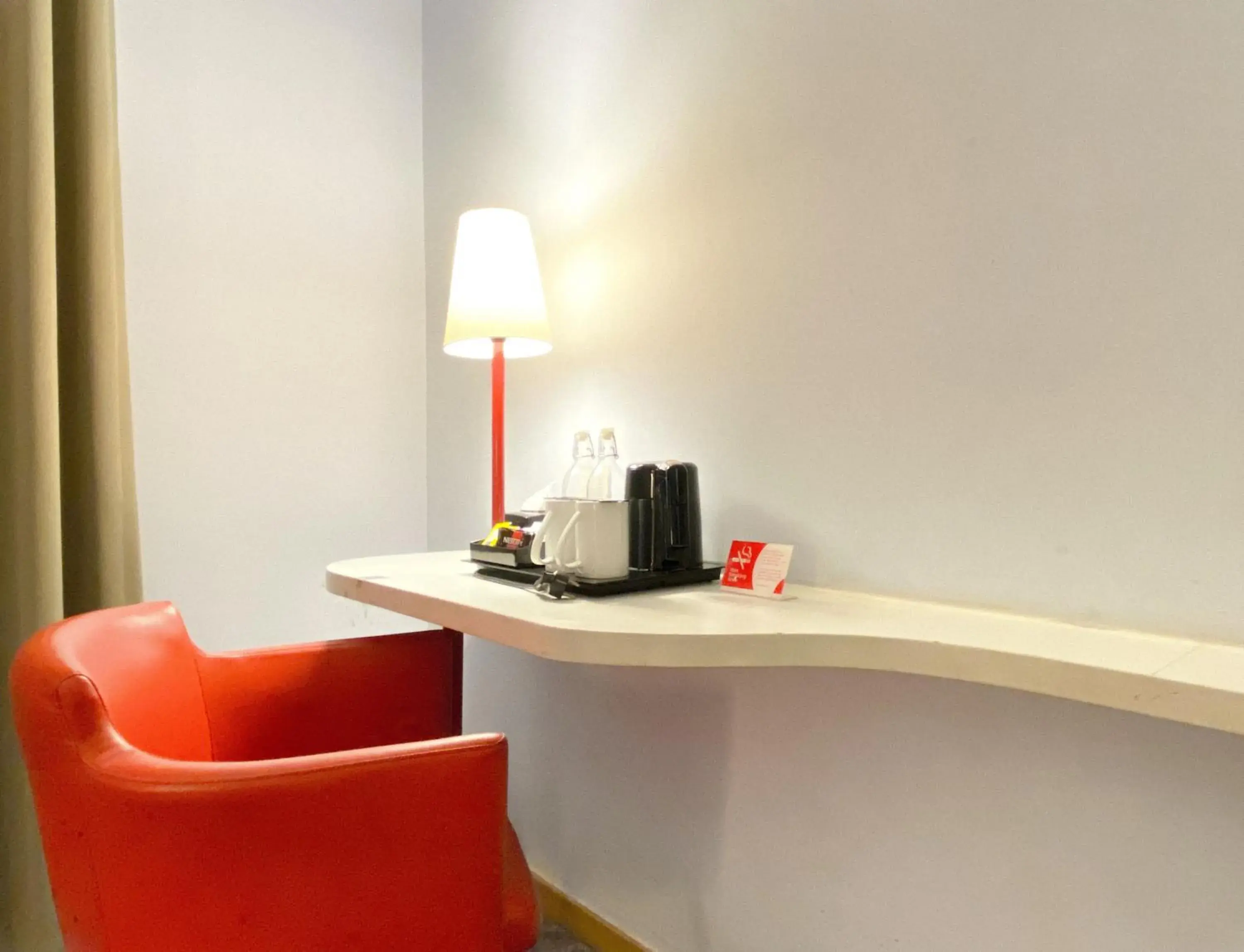 Deluxe Twin Room in Luminor Hotel Metro Indah Bandung - Free Breakfast - Free Exclusive Gym - Free Aesthetic Afternoon Tea or Coffee Deluxe Twin Room in Luminor Hotel Metro Indah Bandung - Free Breakfast - Free Exclusive Gym - Free Aesthetic Afternoon Tea or Coffee