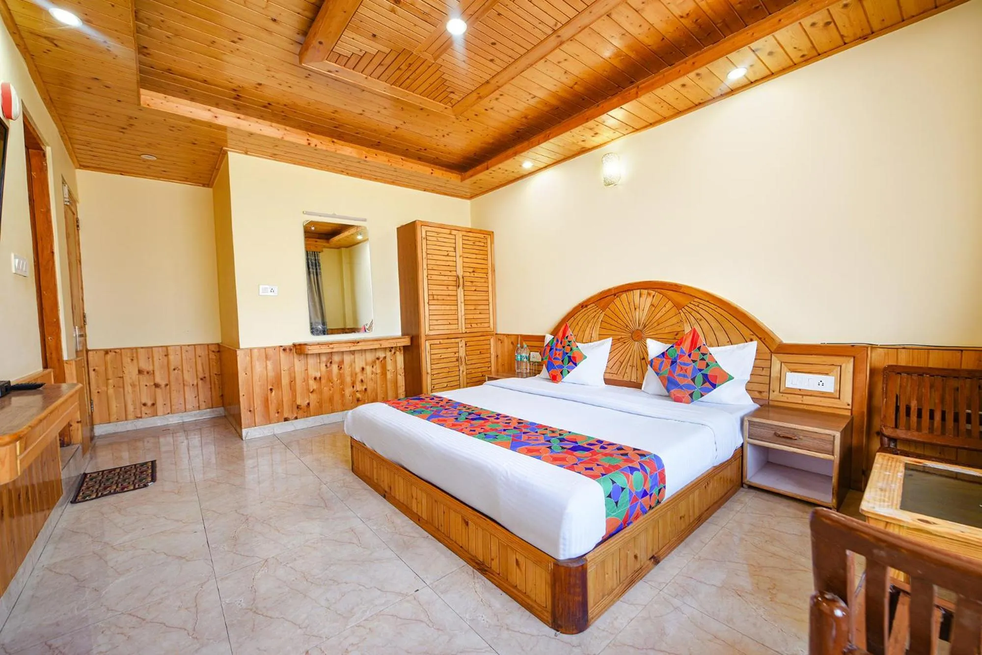 Bed in FabHotel Anant Meadows