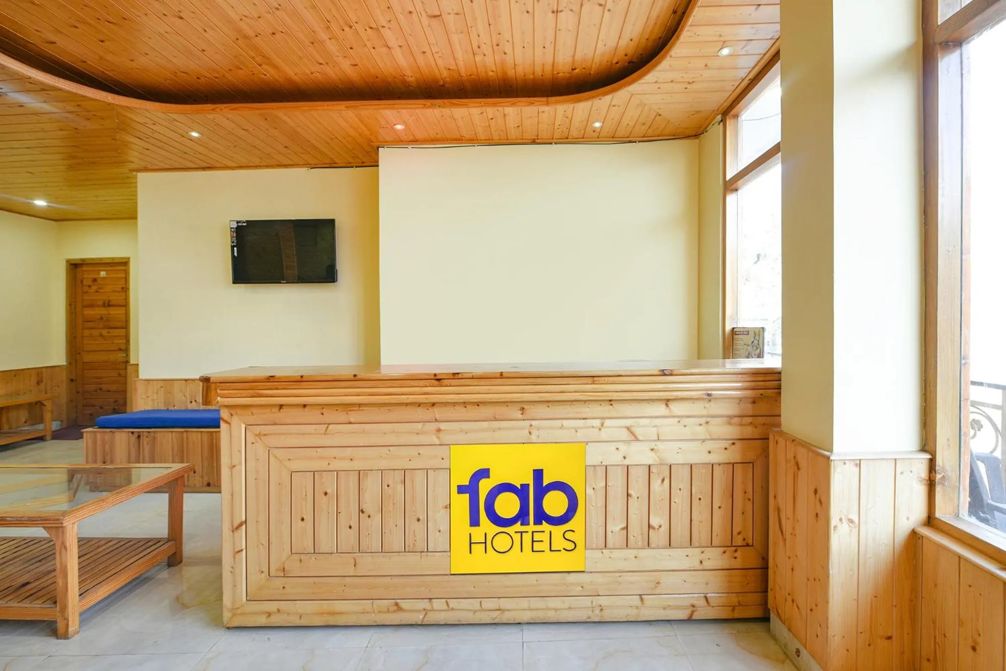 Lobby or reception in FabHotel Anant Meadows