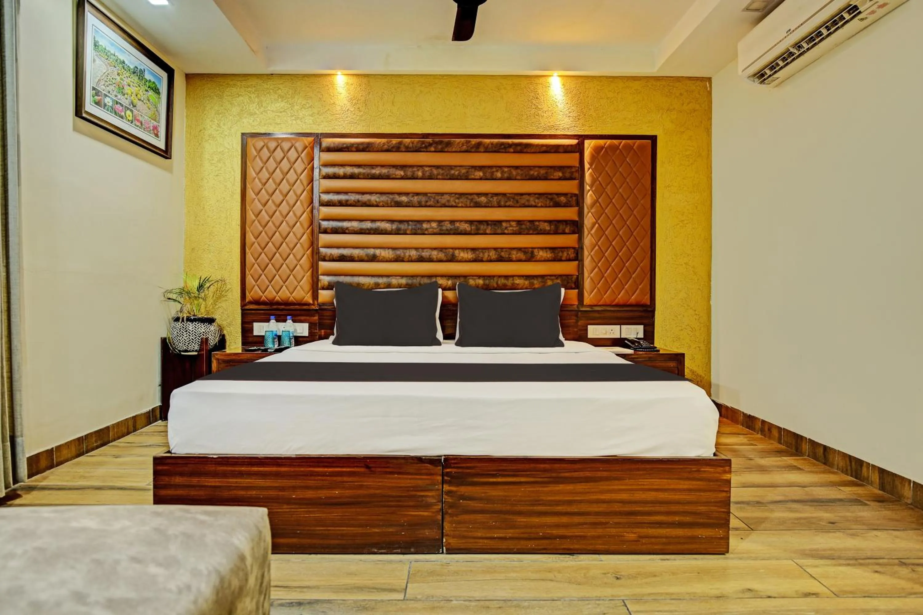 Bedroom, Bed in Super Townhouse Eastern View Formerly Vihaan Residency