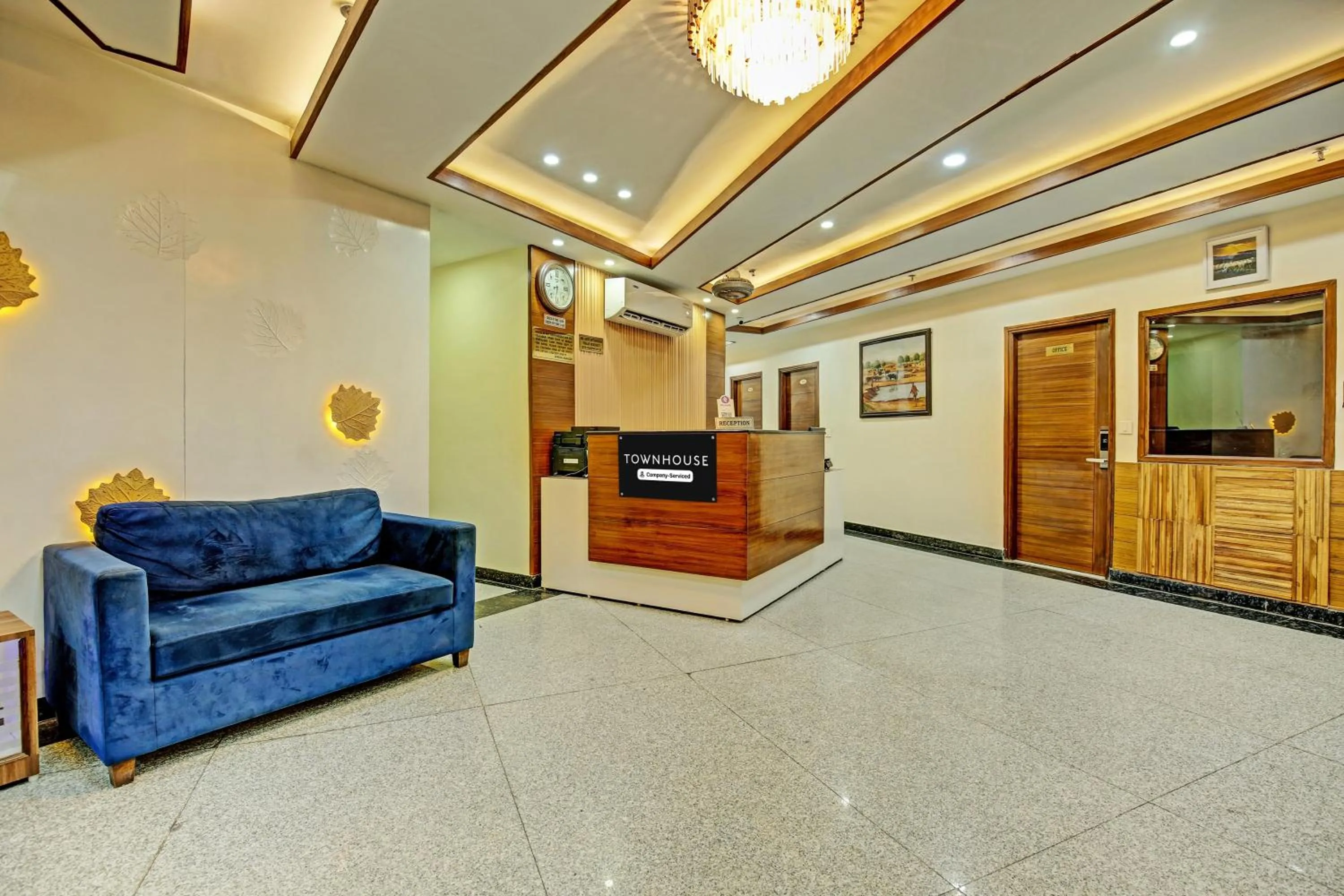Lobby or reception in Super Townhouse Eastern View Formerly Vihaan Residency