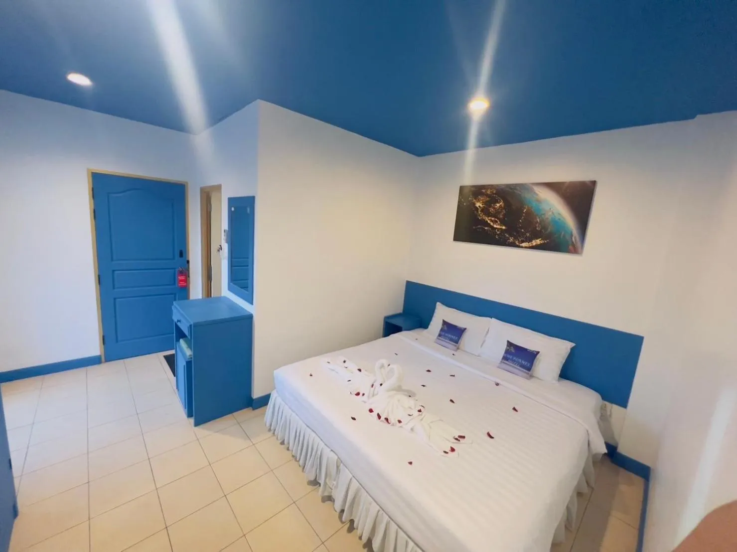 Bedroom in Blue Planet Hotel